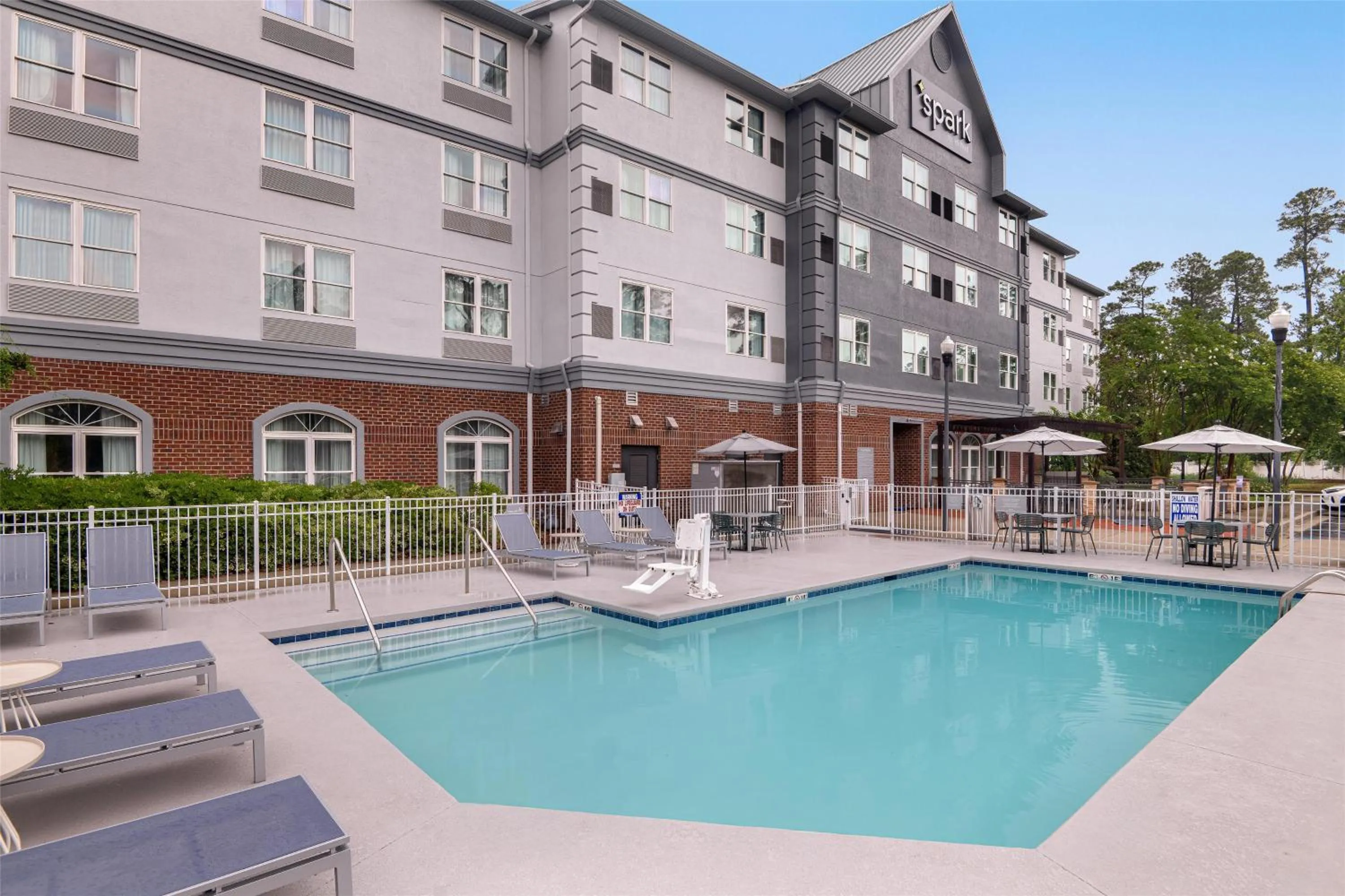 Pool view in Spark by Hilton Summerville