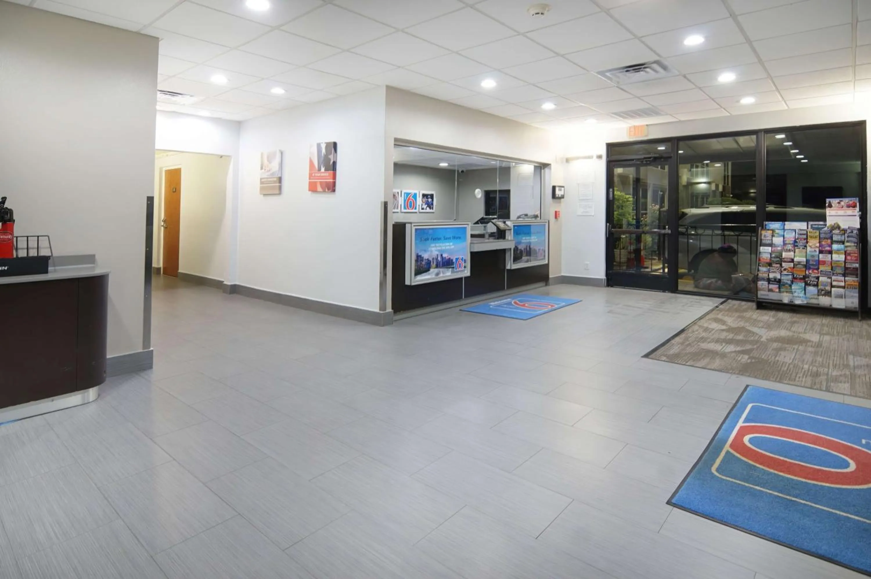 Lobby or reception in Motel 6-Fort Worth, TX - Downtown East