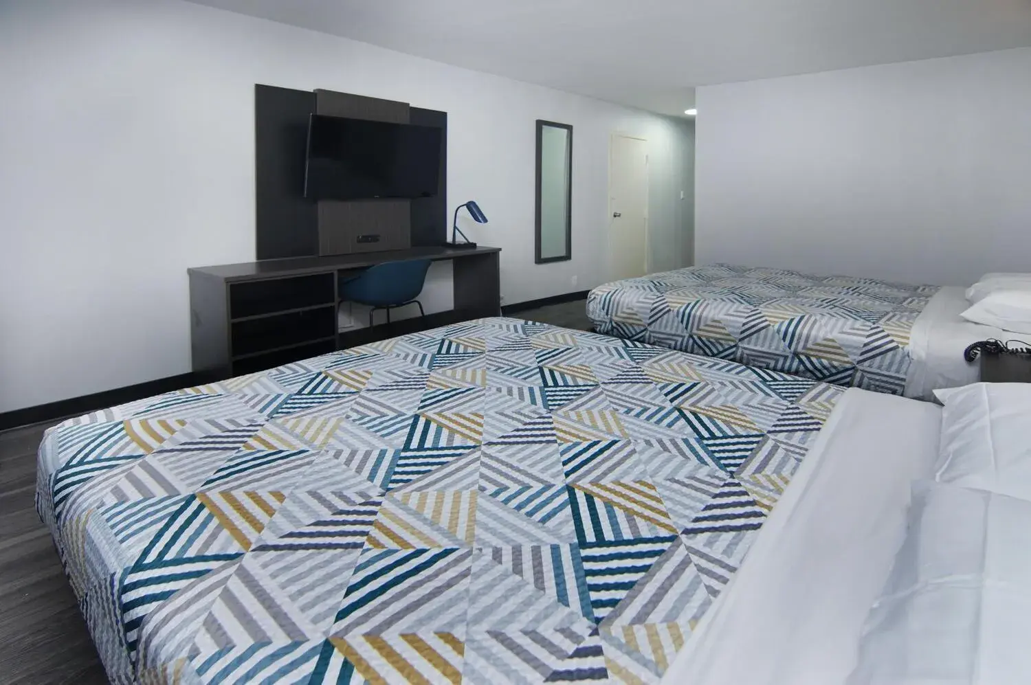 Bedroom, Bed in Motel 6-Fort Worth, TX - Downtown East Bedroom, Bed in Motel 6-Fort Worth, TX - Downtown East