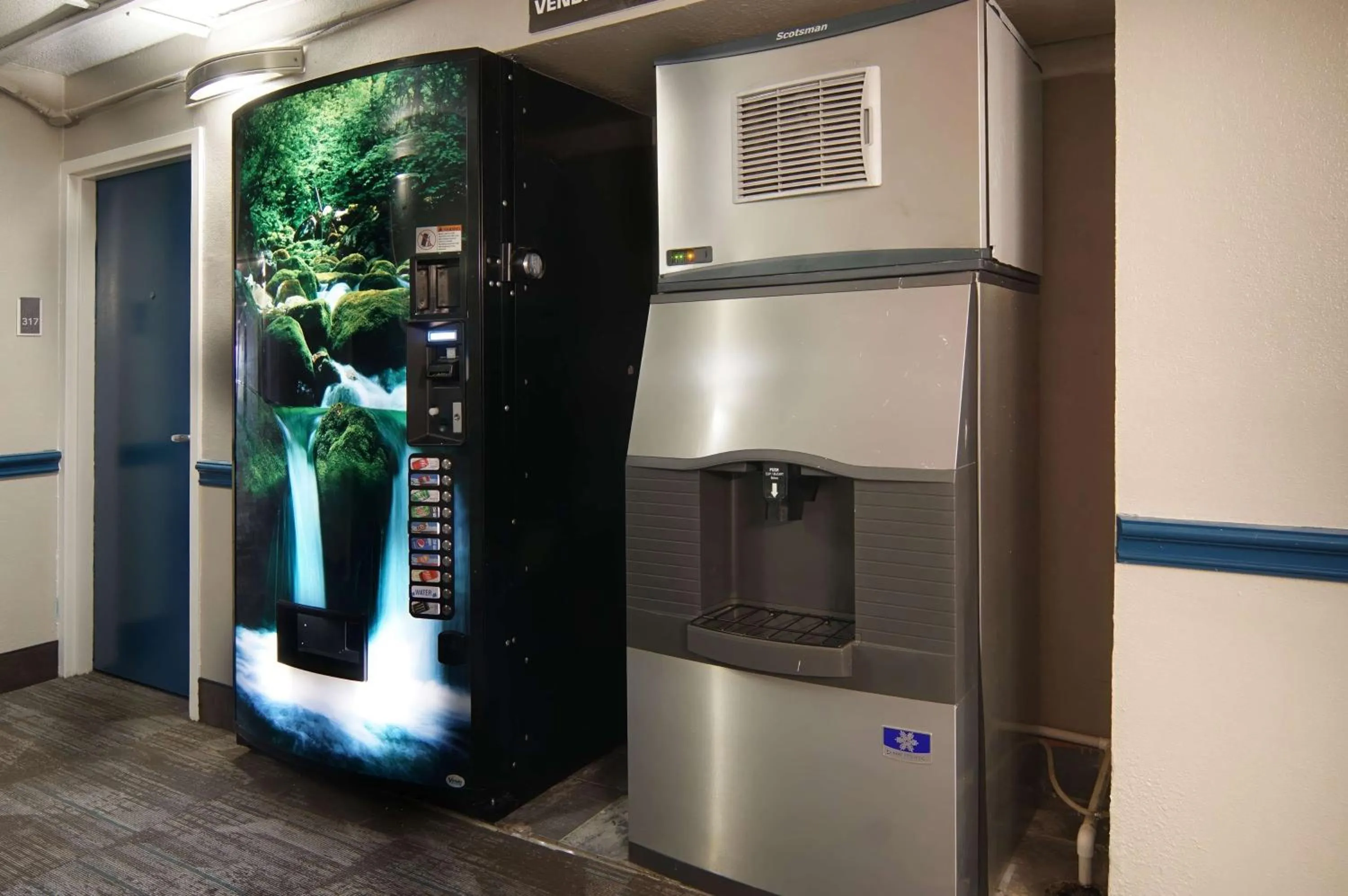 Property building in Motel 6-Fort Worth, TX - Downtown East