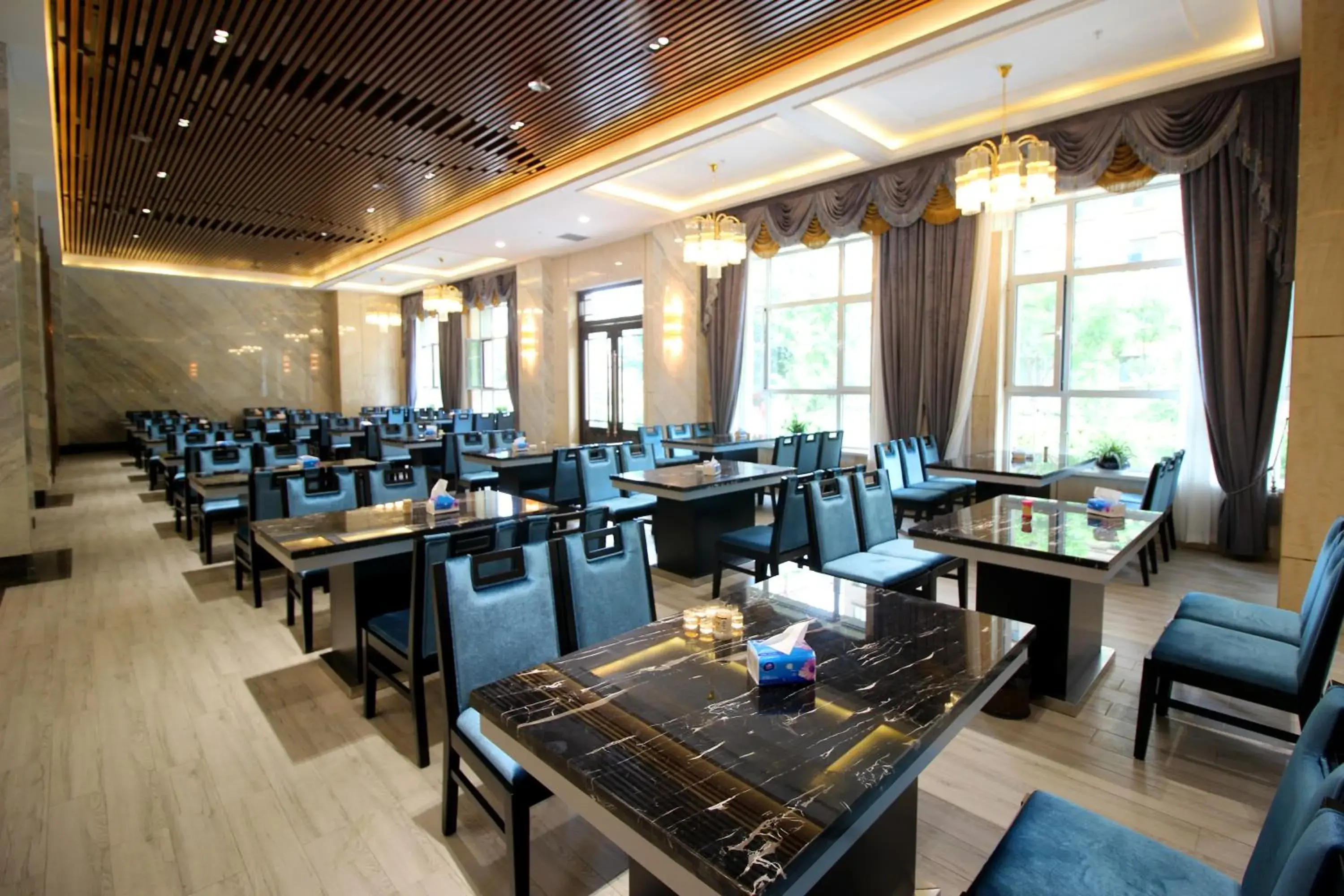 Restaurant/places to eat in Zhangye KAI RUI Hotel Restaurant/places to eat in Zhangye KAI RUI Hotel