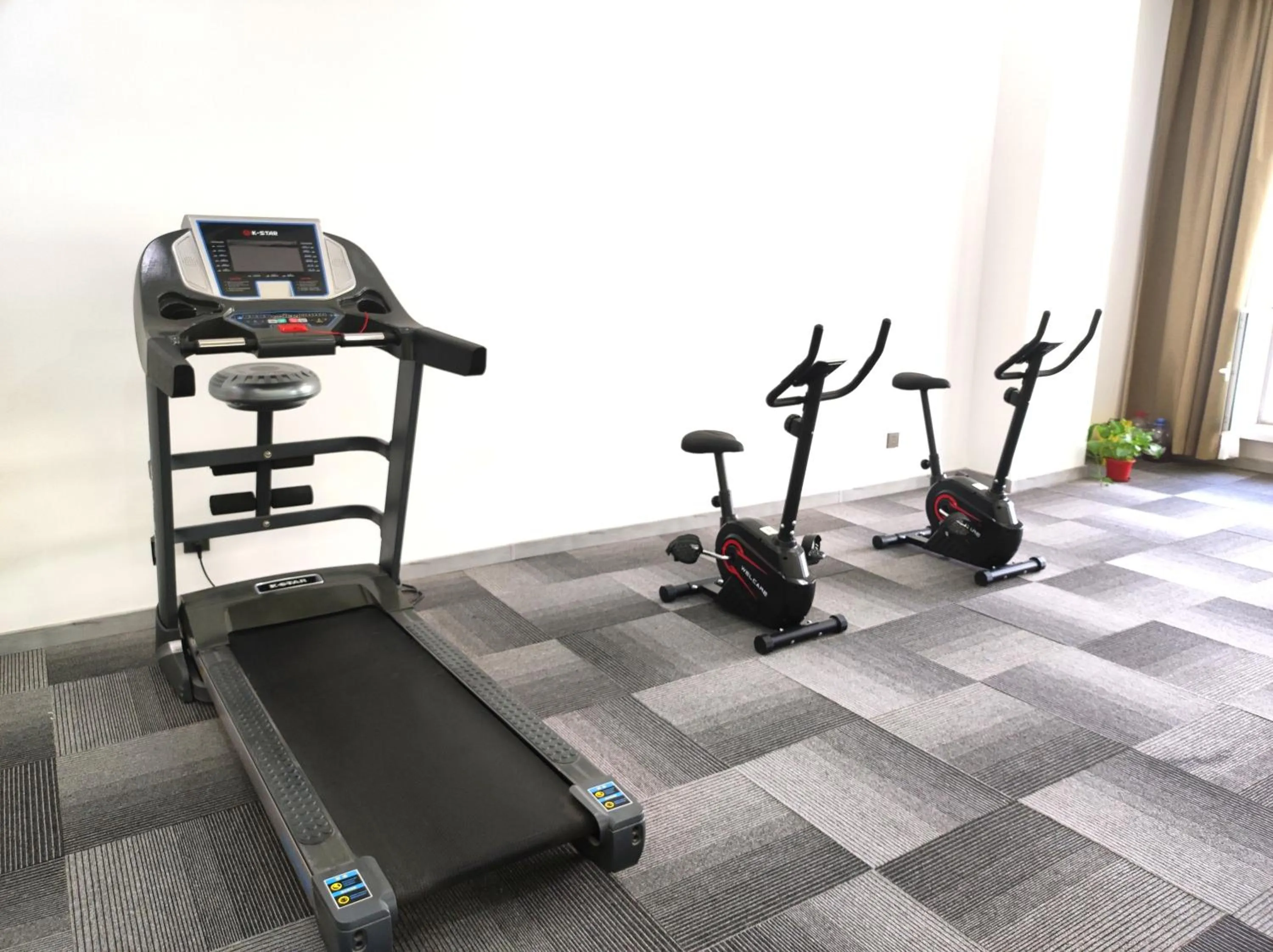 Fitness centre/facilities in Zhangye KAI RUI Hotel