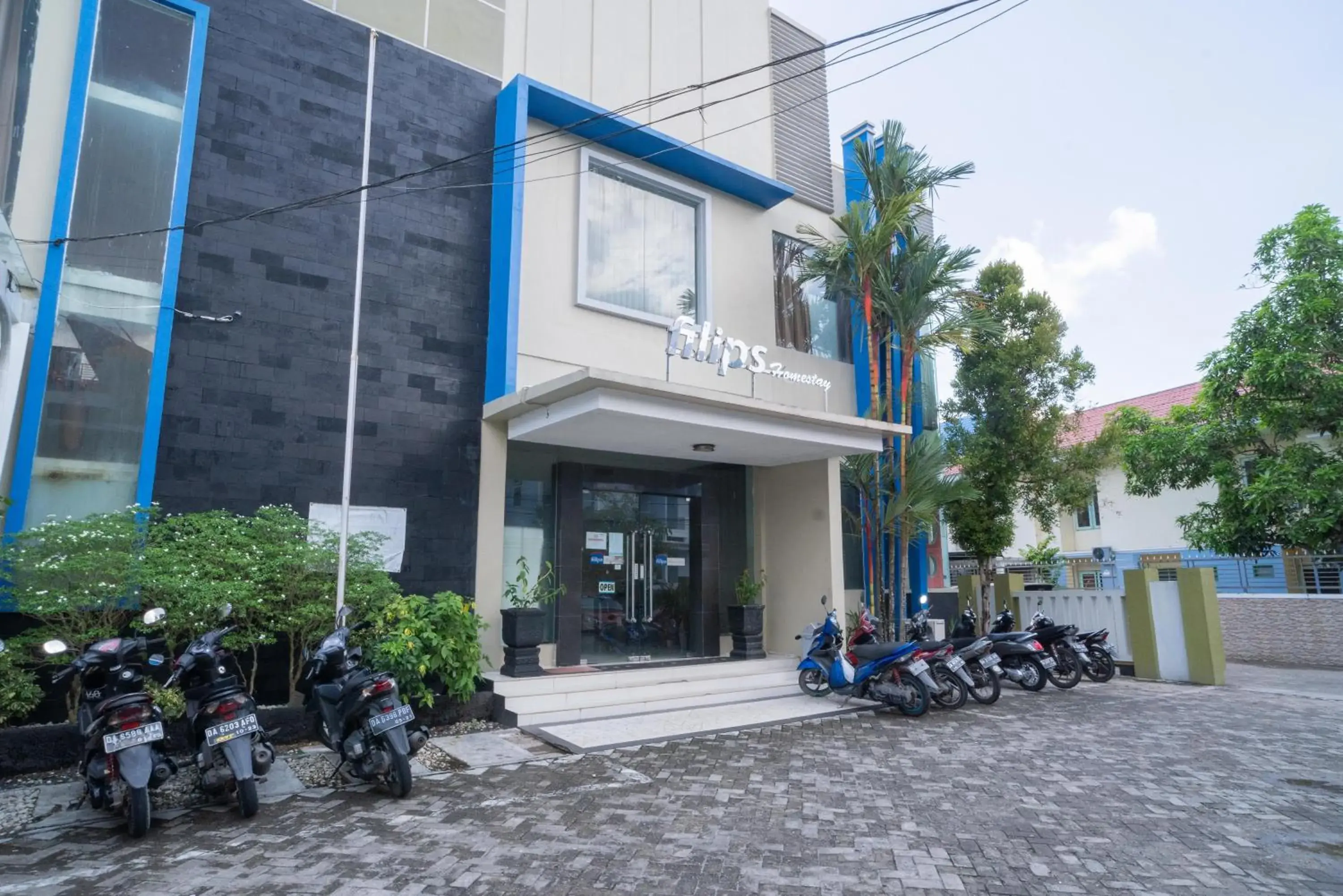 Property building in RedDoorz Plus near UIN Banjarmasin Property building in RedDoorz Plus near UIN Banjarmasin