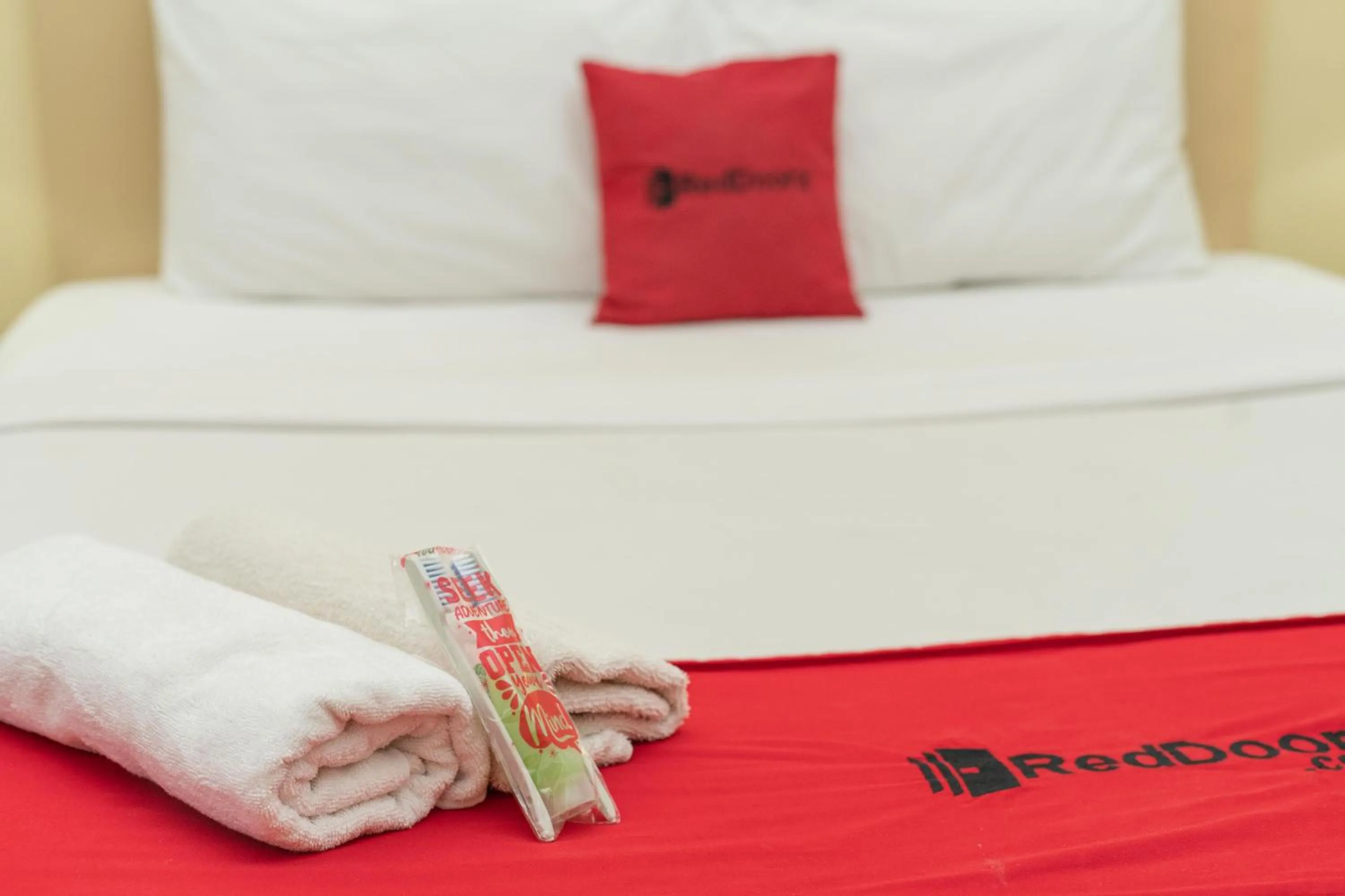 Bed in RedDoorz Plus near UIN Banjarmasin