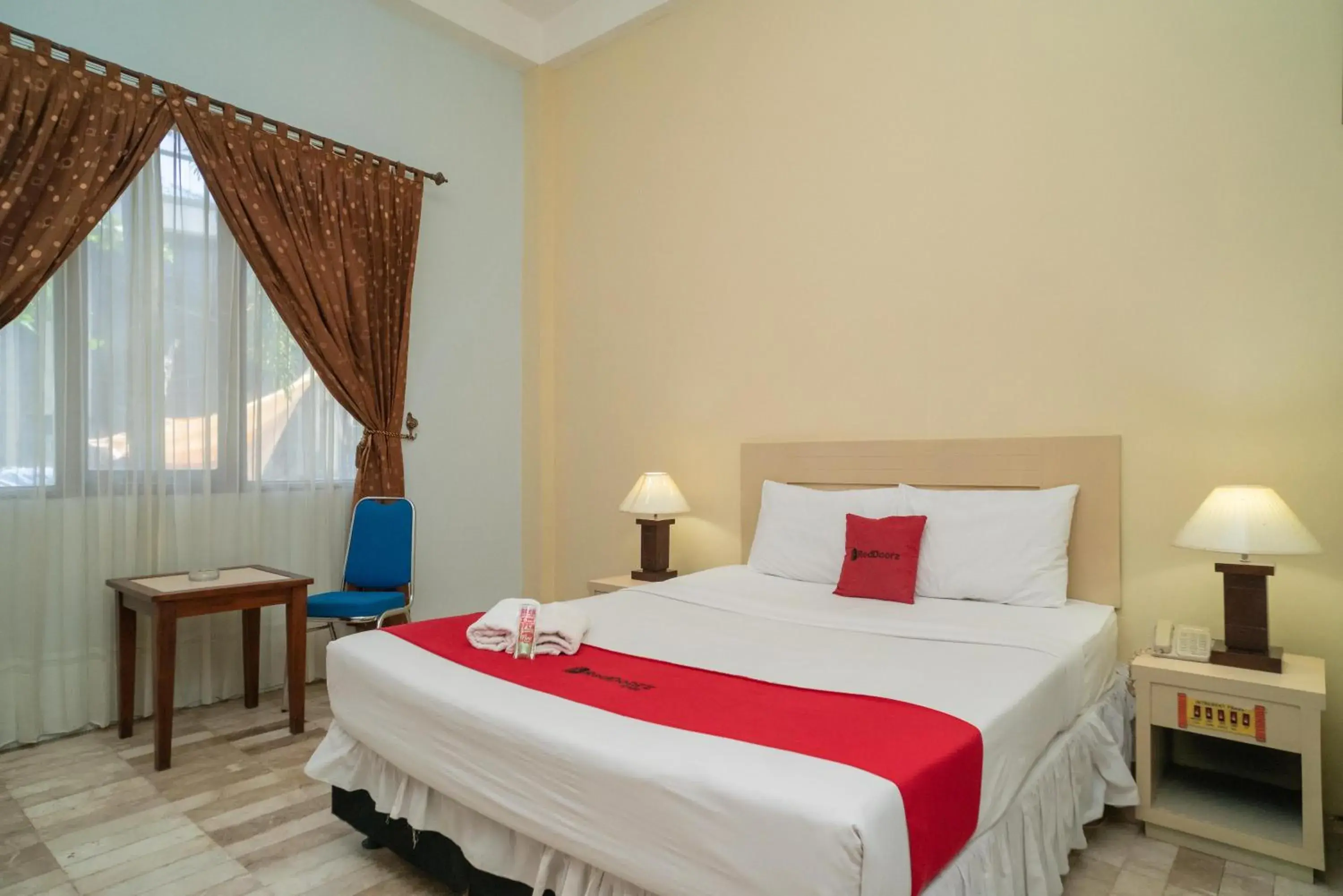 Bed in RedDoorz Plus near UIN Banjarmasin Bed in RedDoorz Plus near UIN Banjarmasin