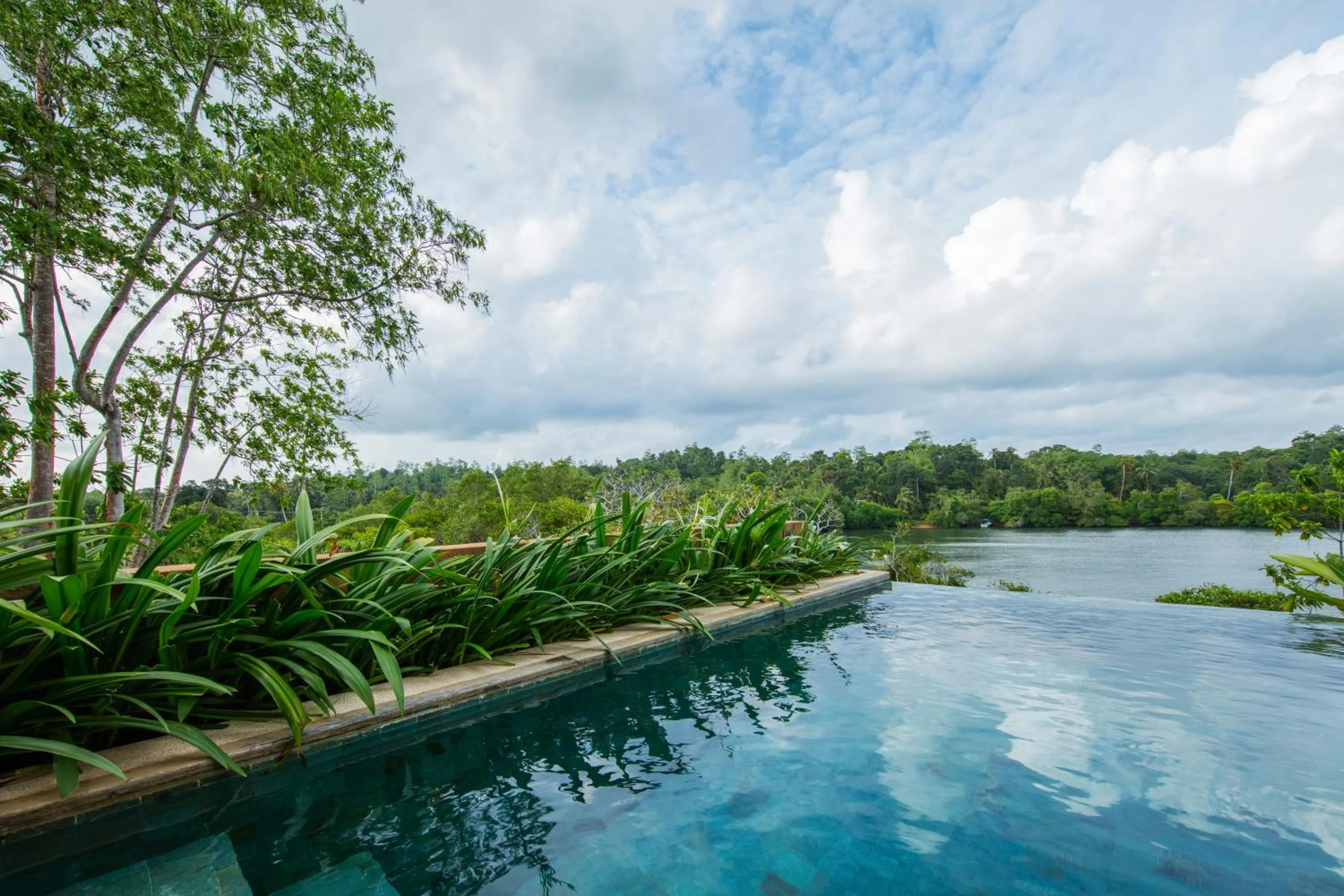 Lake view in Tri Ahangama