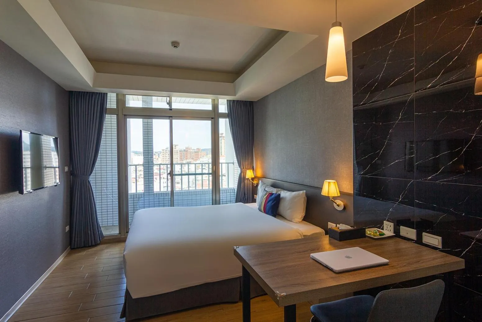 Bed in CHECK inn New Taipei LuZhou