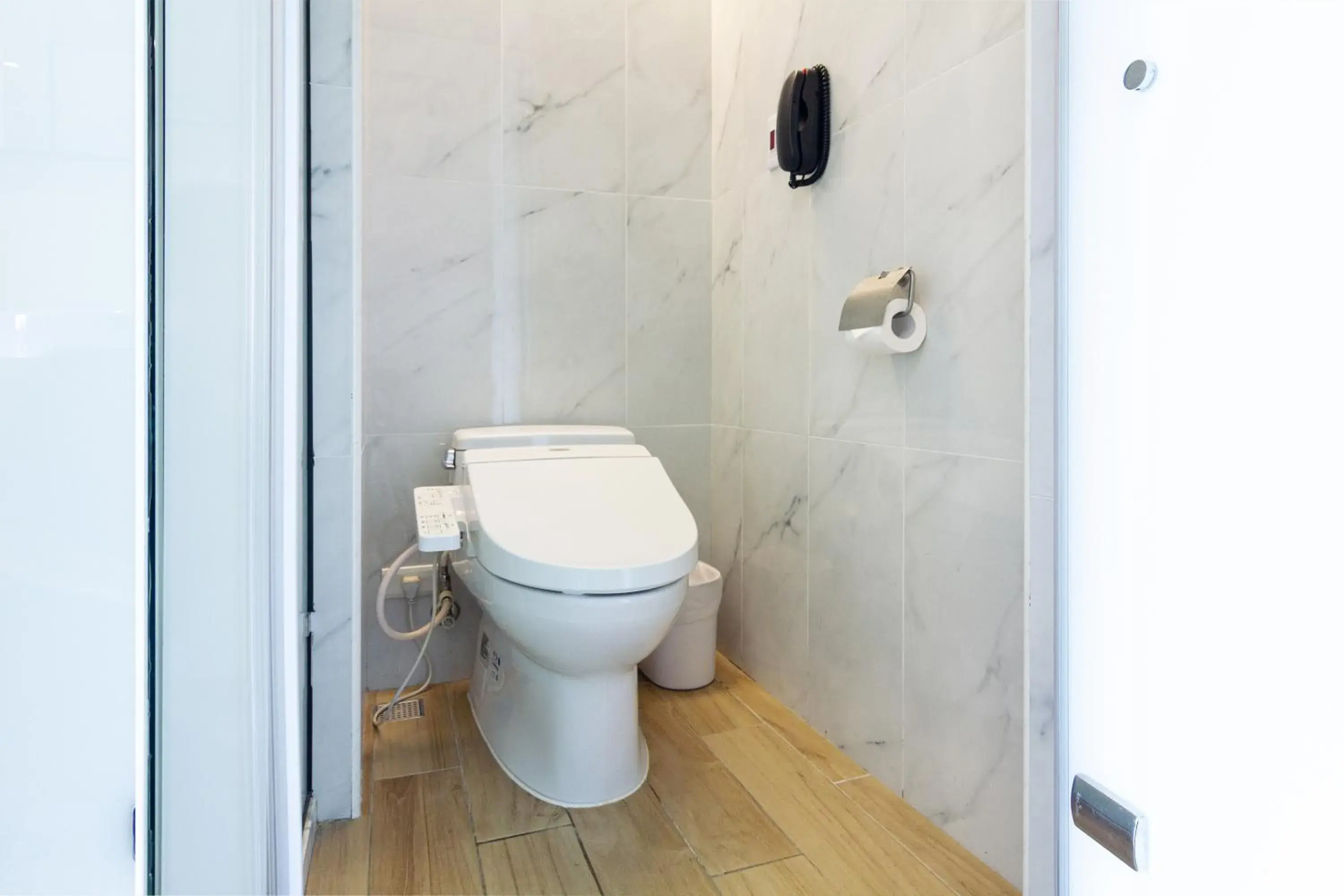 Toilet in CHECK inn New Taipei LuZhou Toilet in CHECK inn New Taipei LuZhou