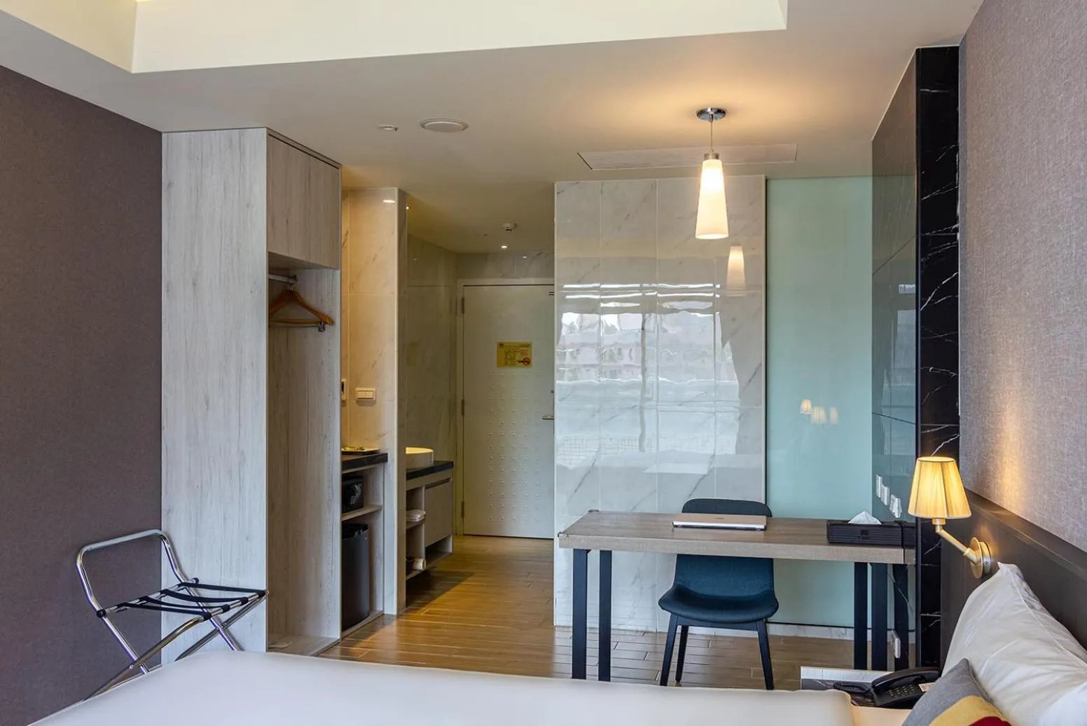 hair dresser in CHECK inn New Taipei LuZhou