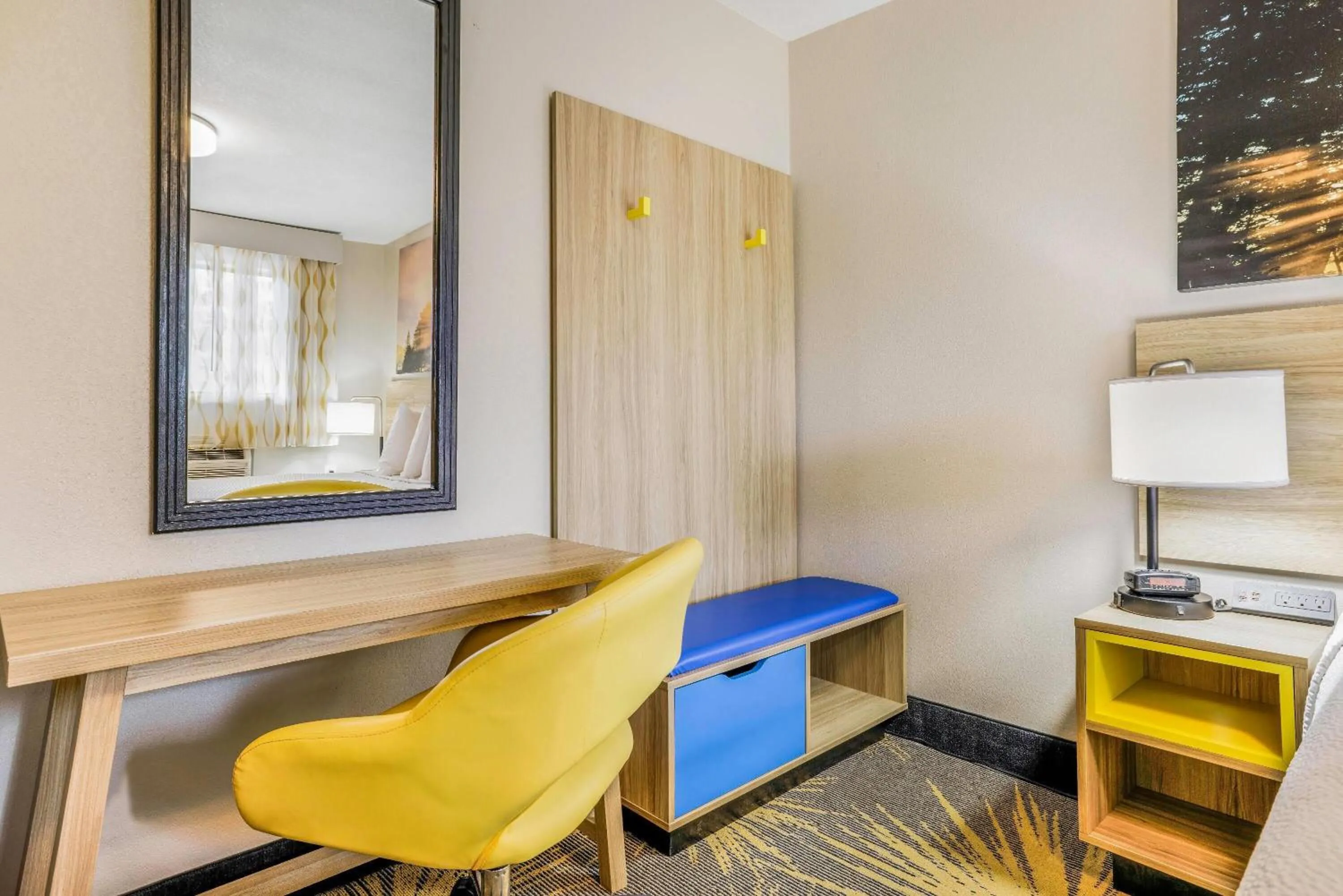 Bed in Days Inn by Wyndham Cortez