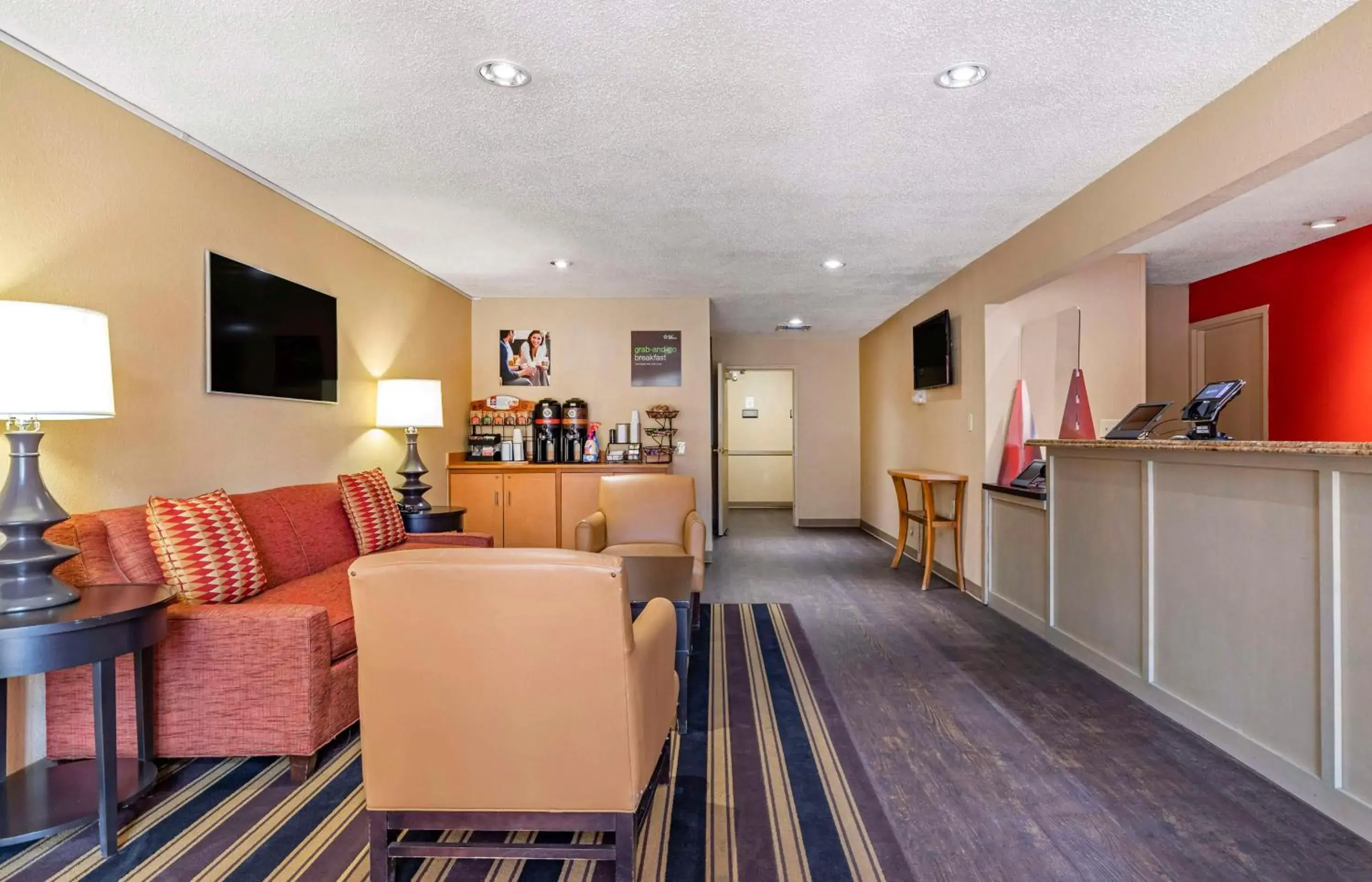 Lobby or reception in Extended Stay America Suites - San Antonio - Colonnade - Medical Lobby or reception in Extended Stay America Suites - San Antonio - Colonnade - Medical