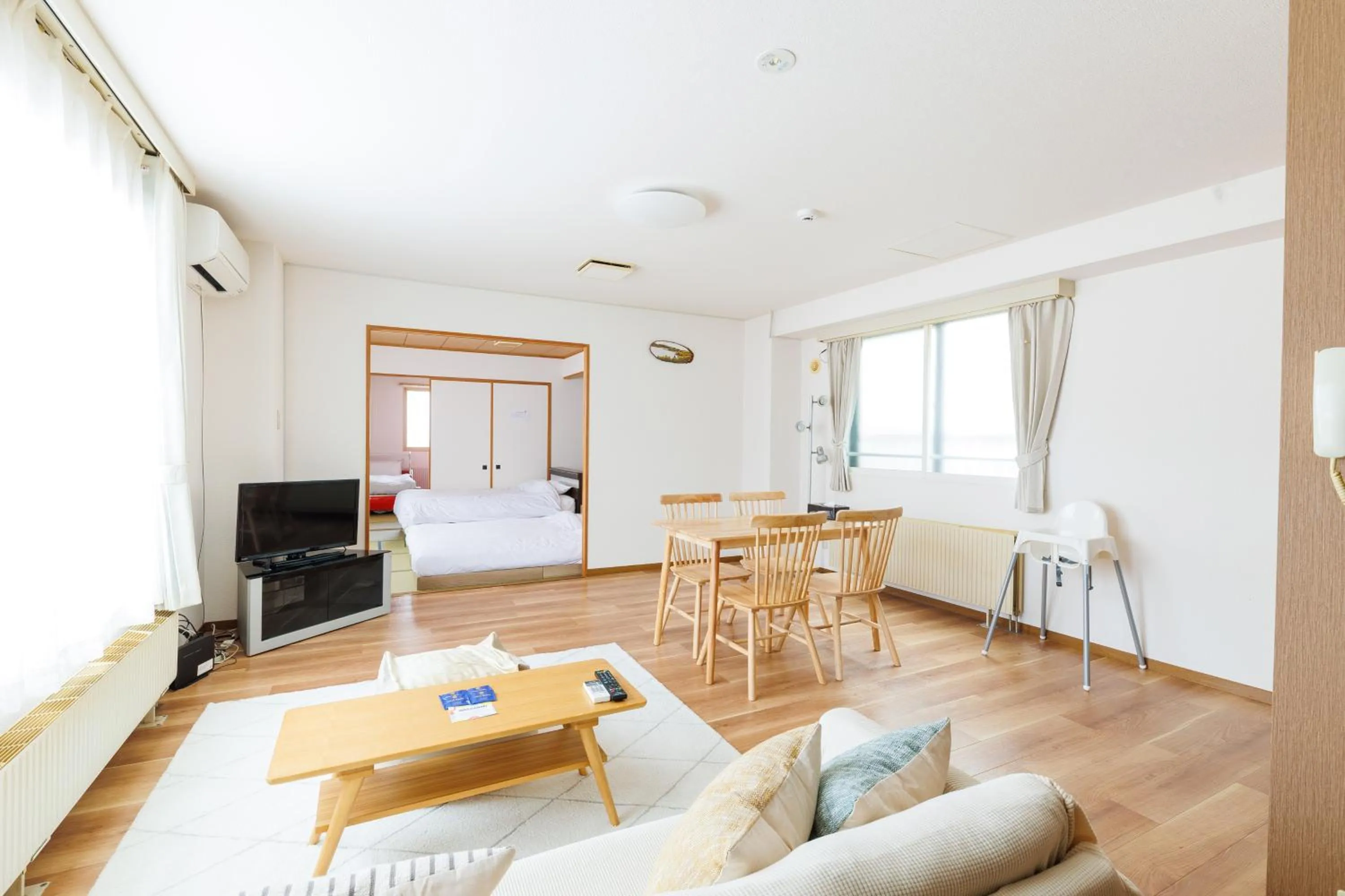 Living room, Bed in STAY IN OTARU