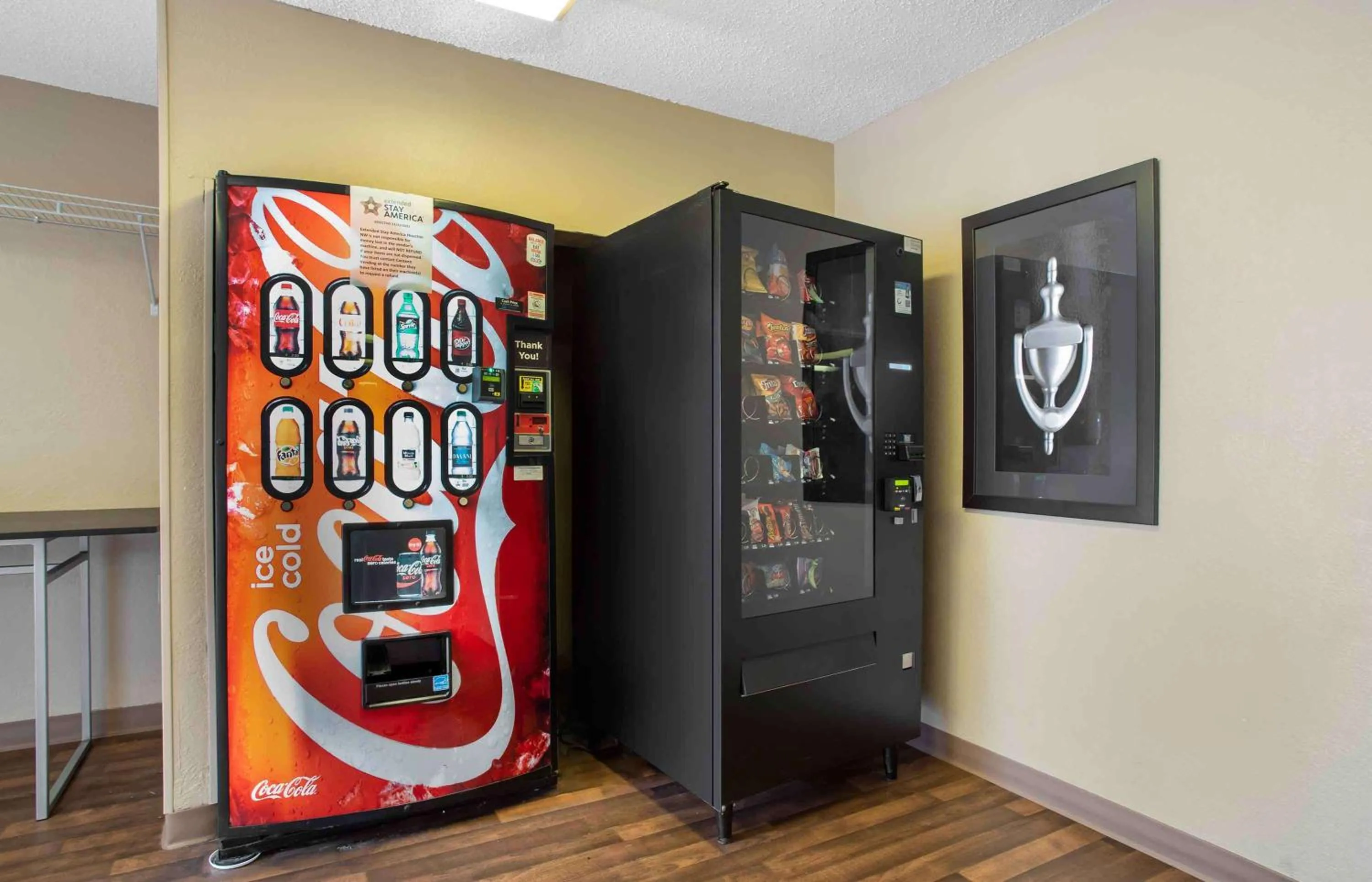 Property building in Extended Stay America Suites - Houston - Northwest - Hwy 290 - Hollister