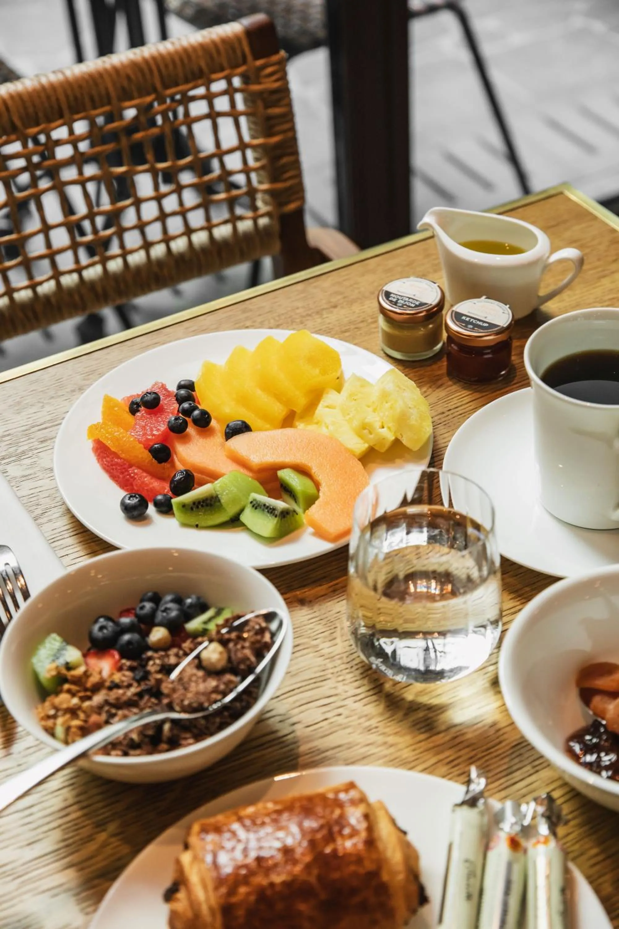 Breakfast in Norman Paris Hôtel & Spa