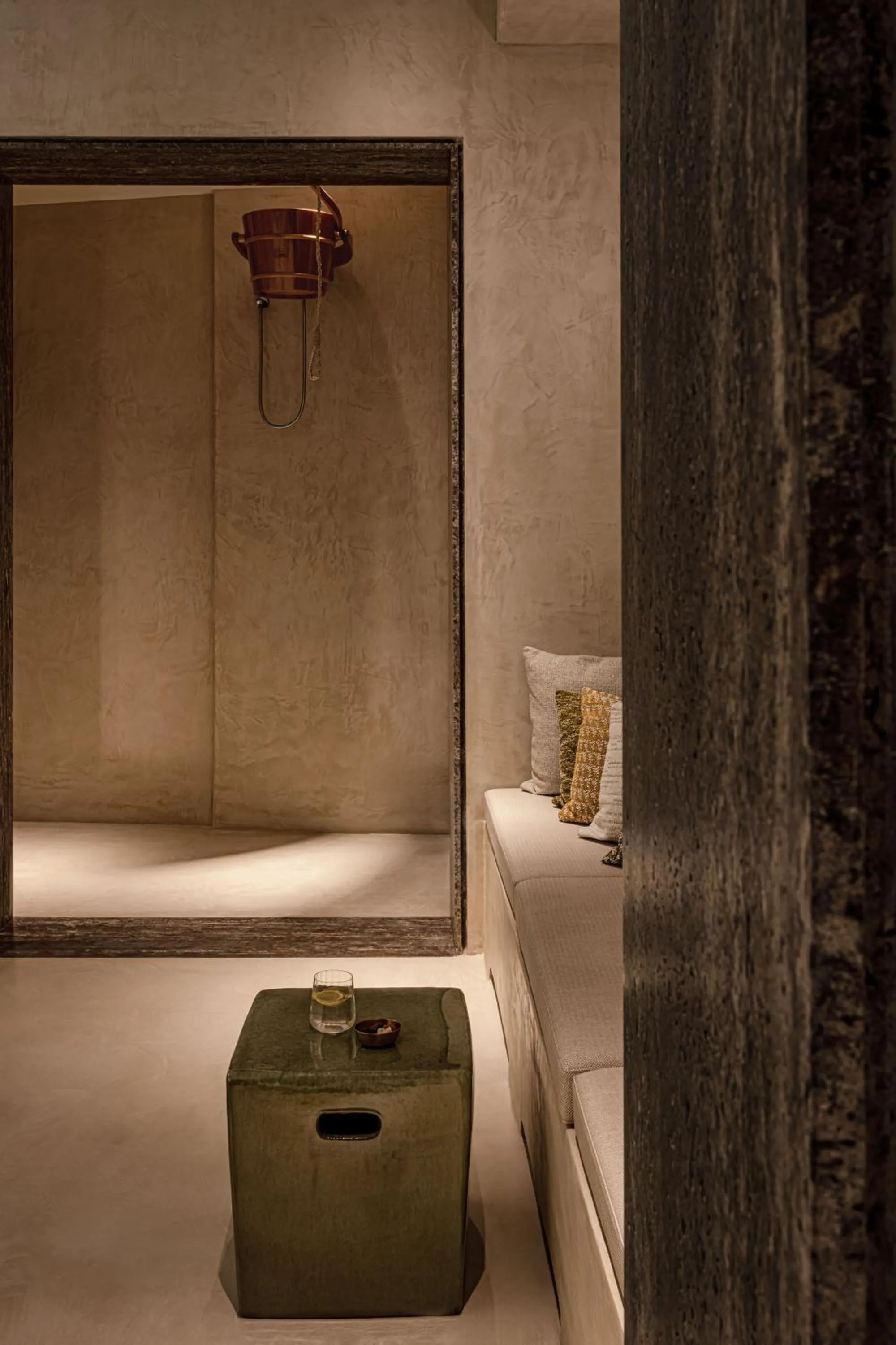 Spa and wellness centre/facilities in Norman Paris Hôtel & Spa