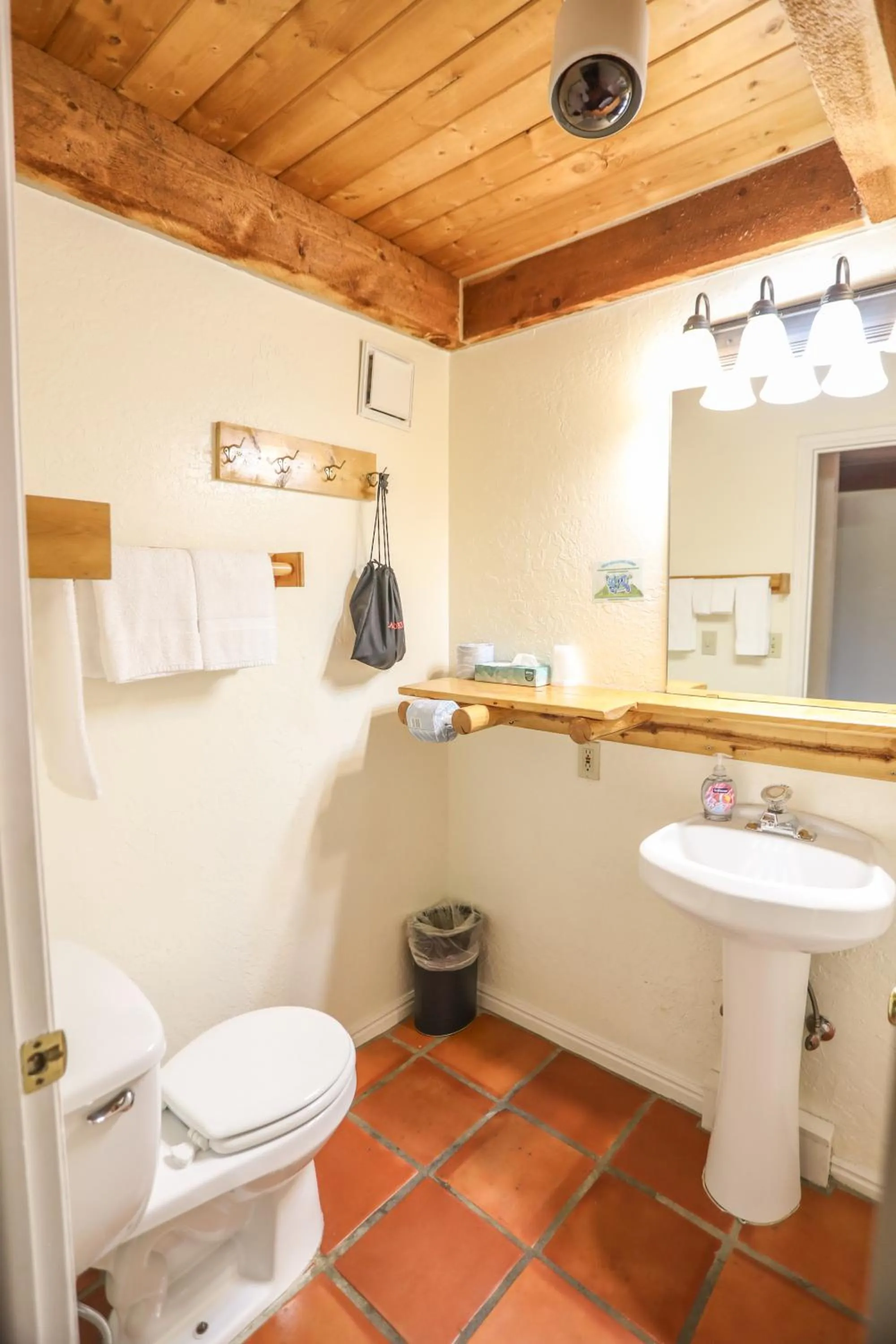 The Boulder Creek Lodge