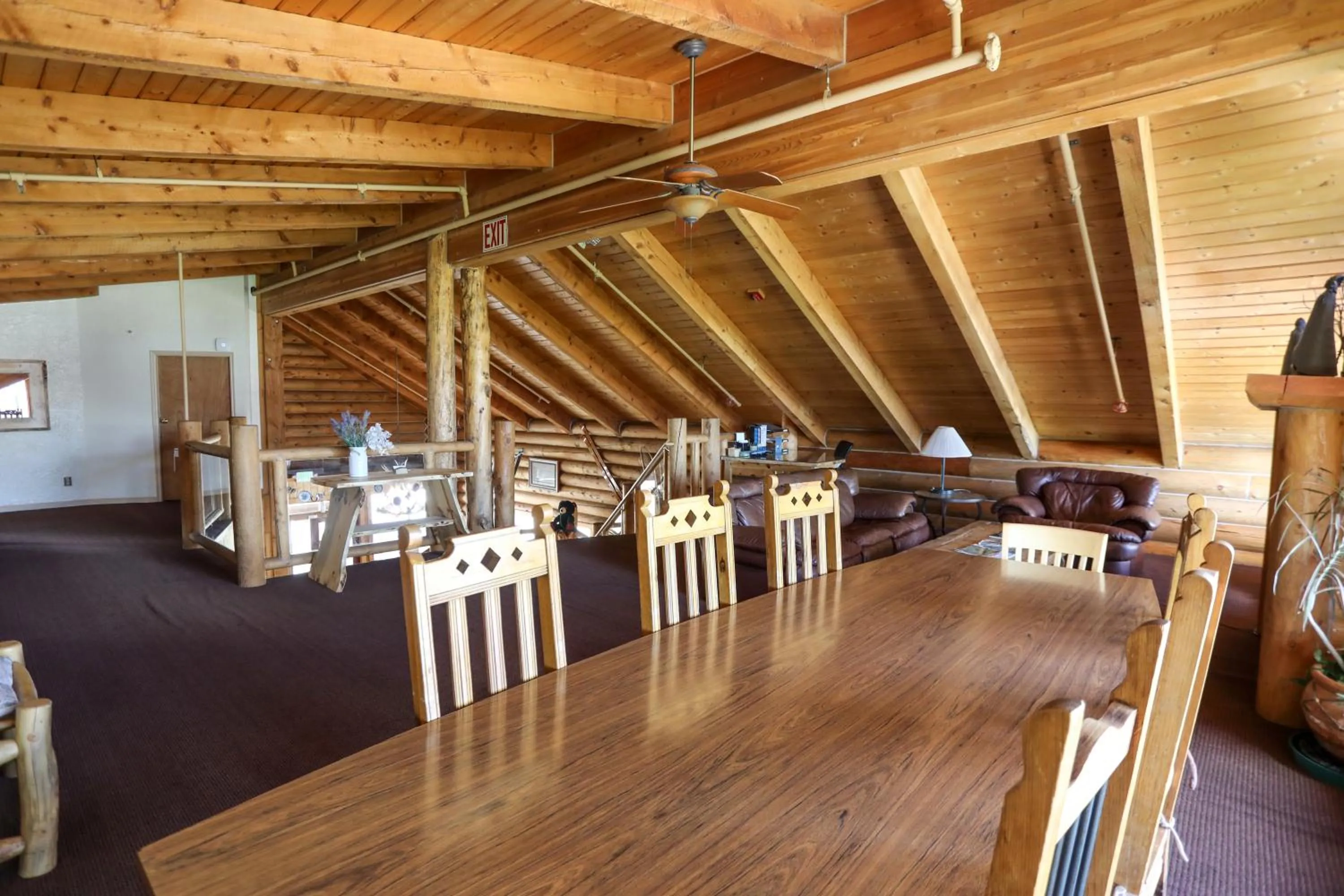 The Boulder Creek Lodge