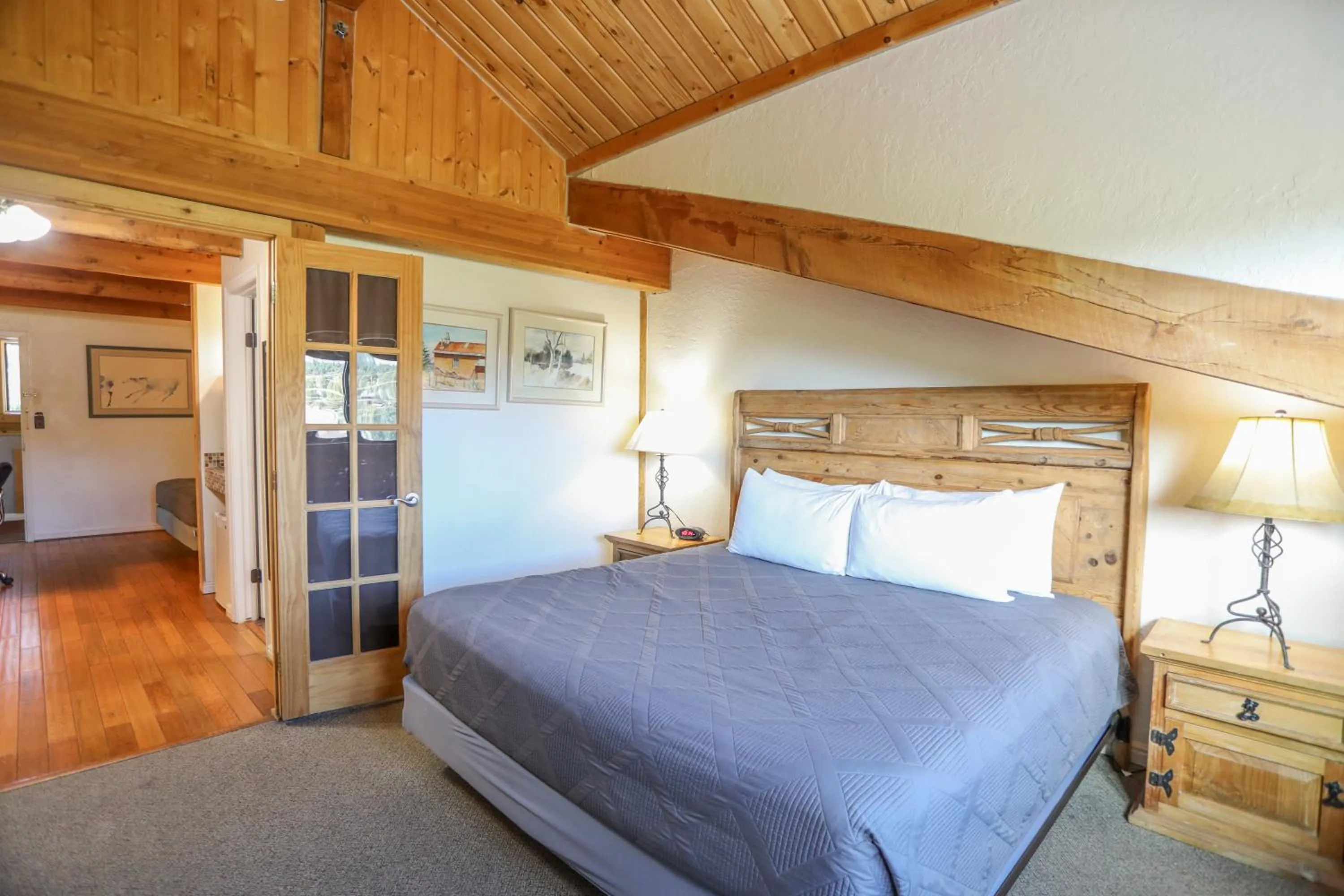 Bed in The Boulder Creek Lodge