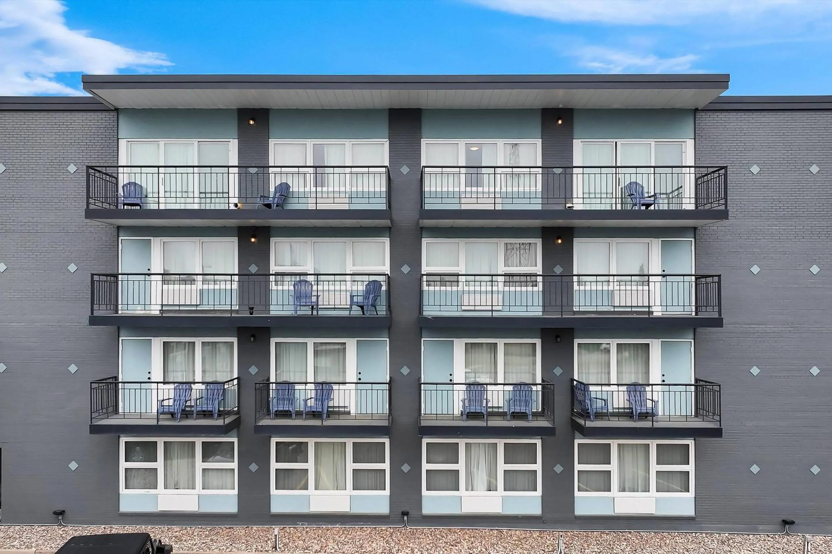 Property building in Clarion Pointe Rhinelander Downtown