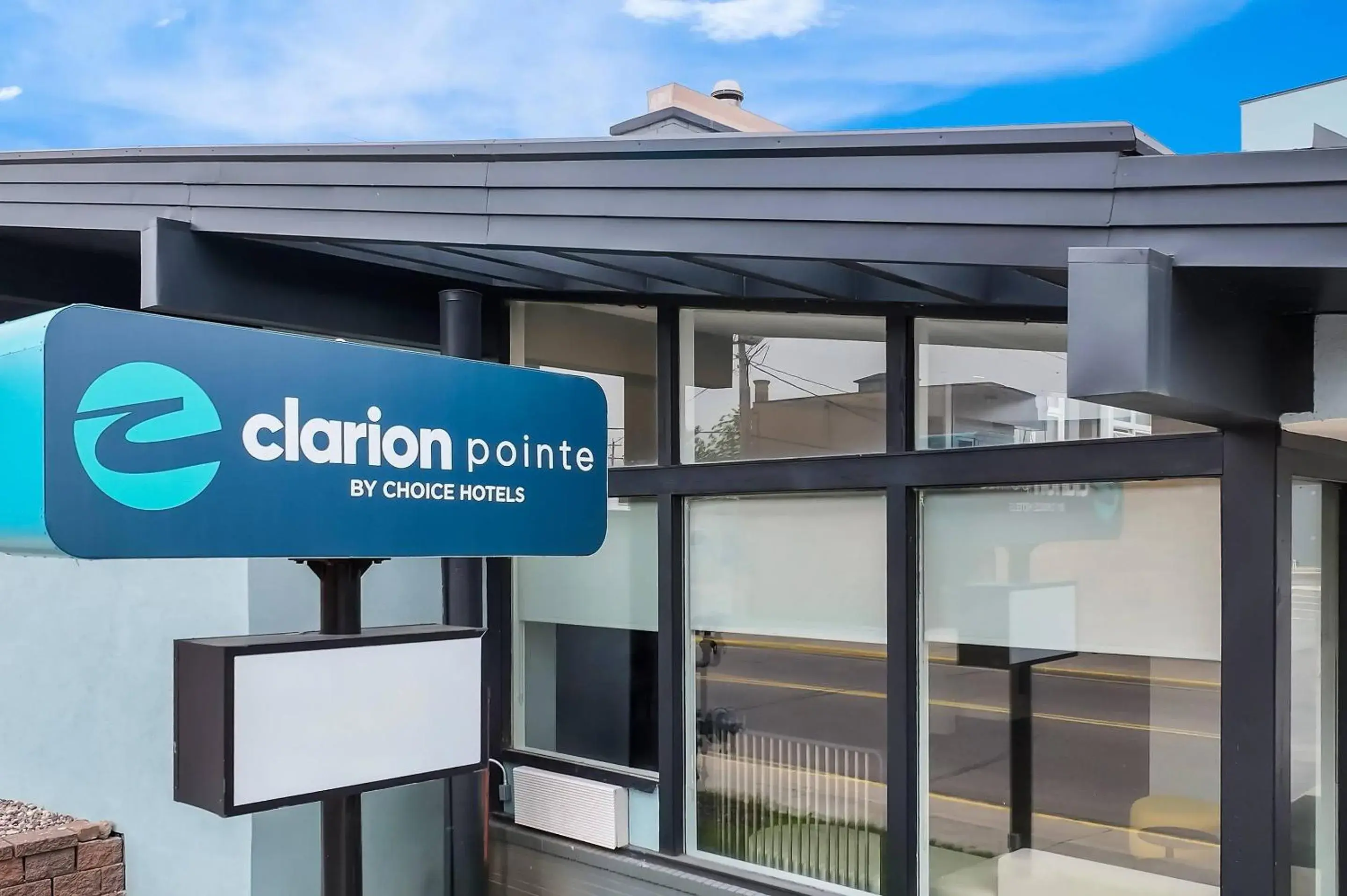 Property building in Clarion Pointe Rhinelander Downtown Property building in Clarion Pointe Rhinelander Downtown