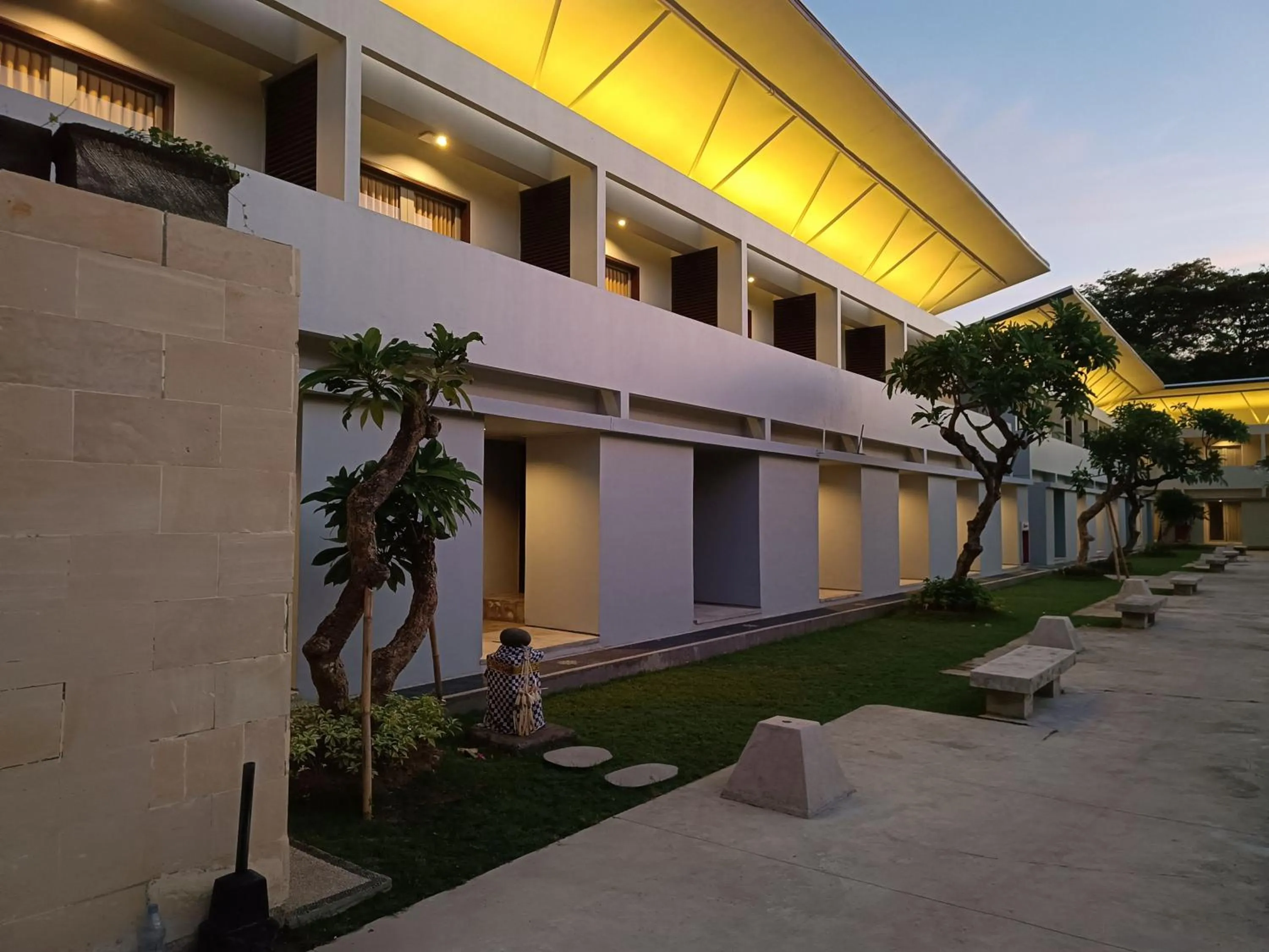 Property building in Guna Graha Kuta by Kamara