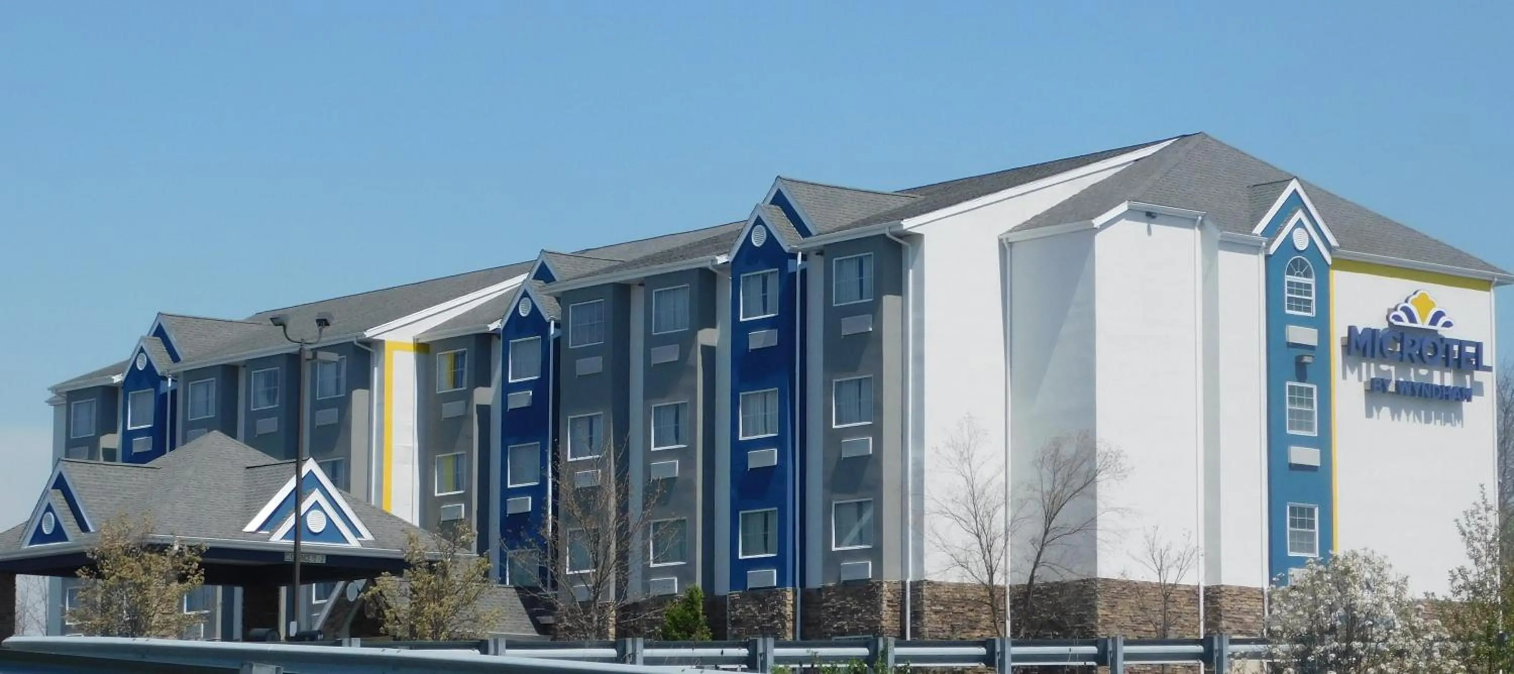 Property building in Microtel Inn & Suites by Wyndham Wheeling at The Highlands