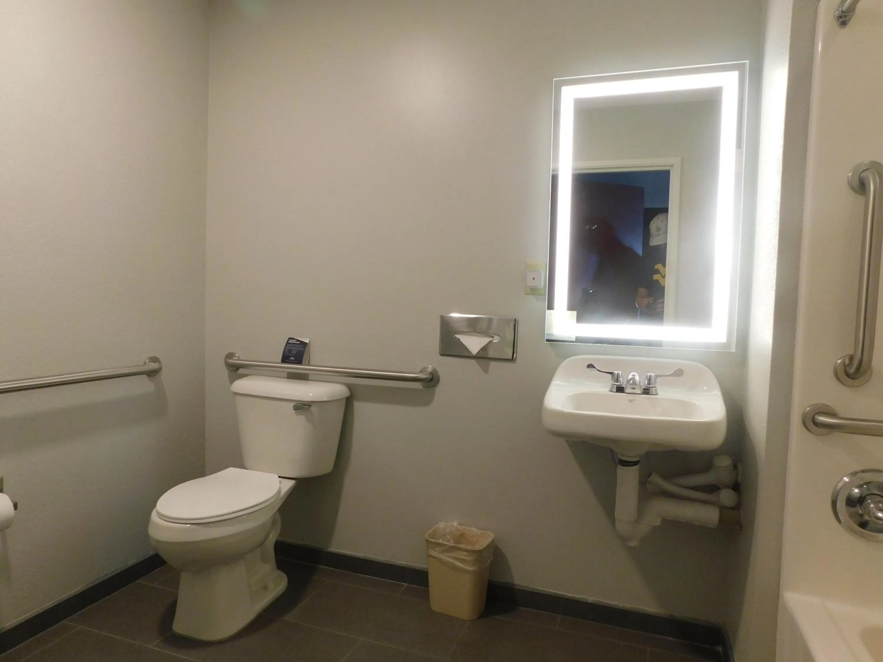 Bath in Microtel Inn & Suites by Wyndham Wheeling at The Highlands