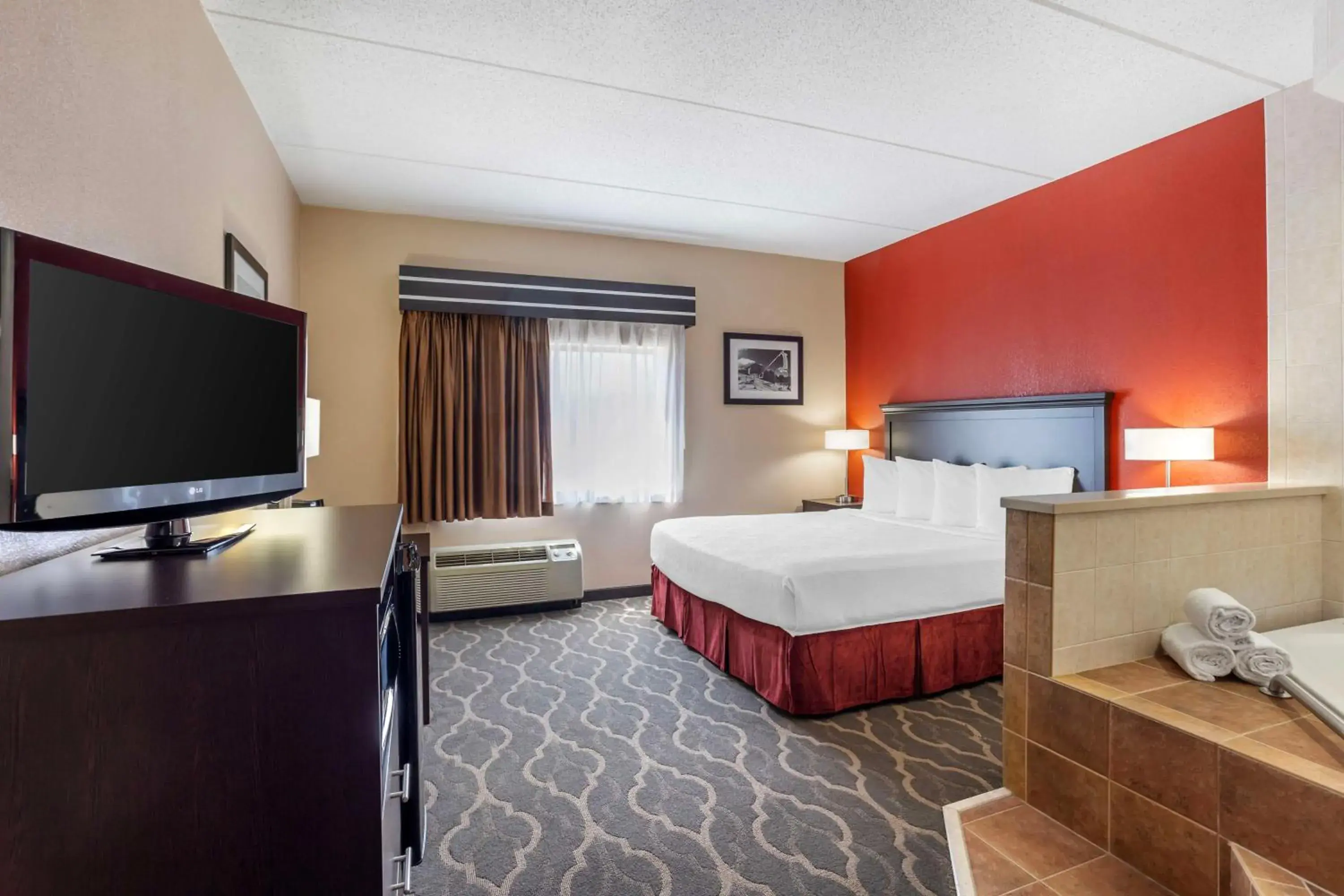 Bedroom, Bed in Best Western Inn at Blakeslee-Pocono Bedroom, Bed in Best Western Inn at Blakeslee-Pocono