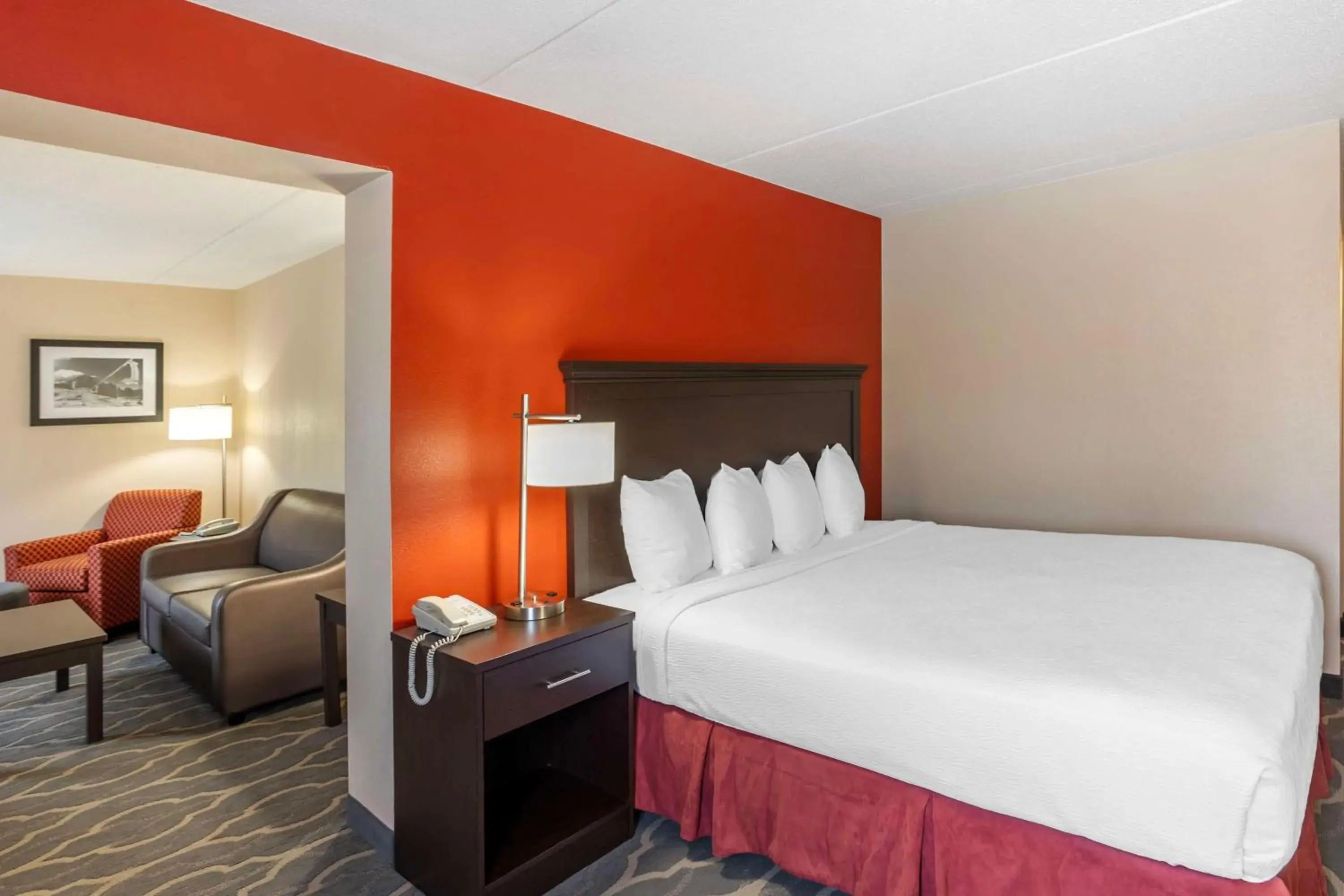 Photo of the whole room, Bed in Best Western Inn at Blakeslee-Pocono Photo of the whole room, Bed in Best Western Inn at Blakeslee-Pocono