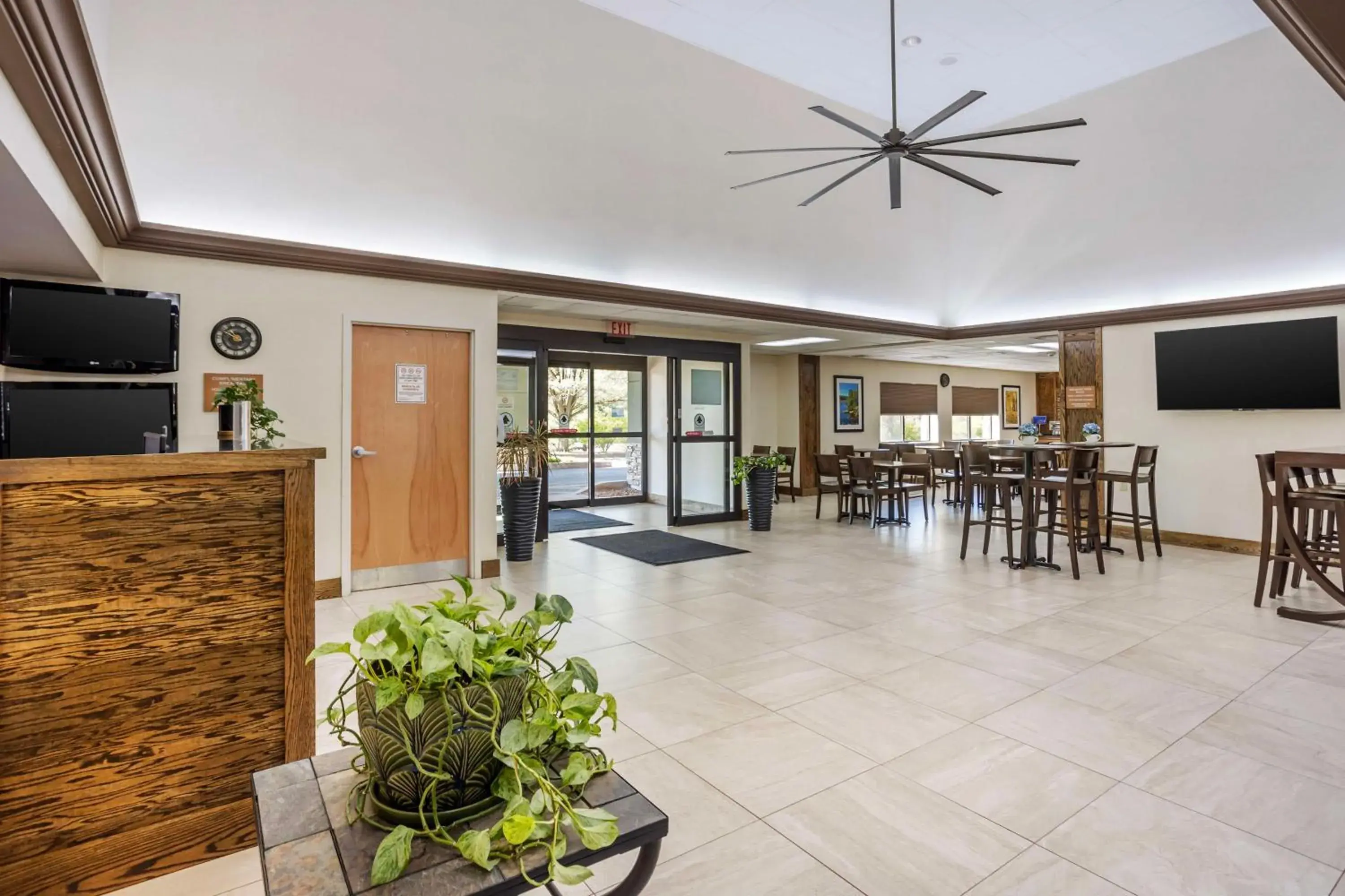 Lobby or reception in Best Western Inn at Blakeslee-Pocono Lobby or reception in Best Western Inn at Blakeslee-Pocono