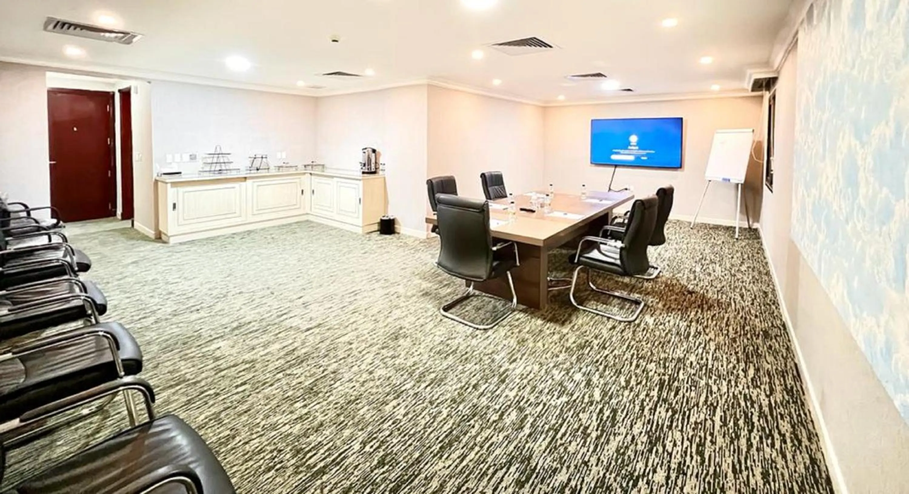 Meeting/conference room in Al Jury Serviced Apartments