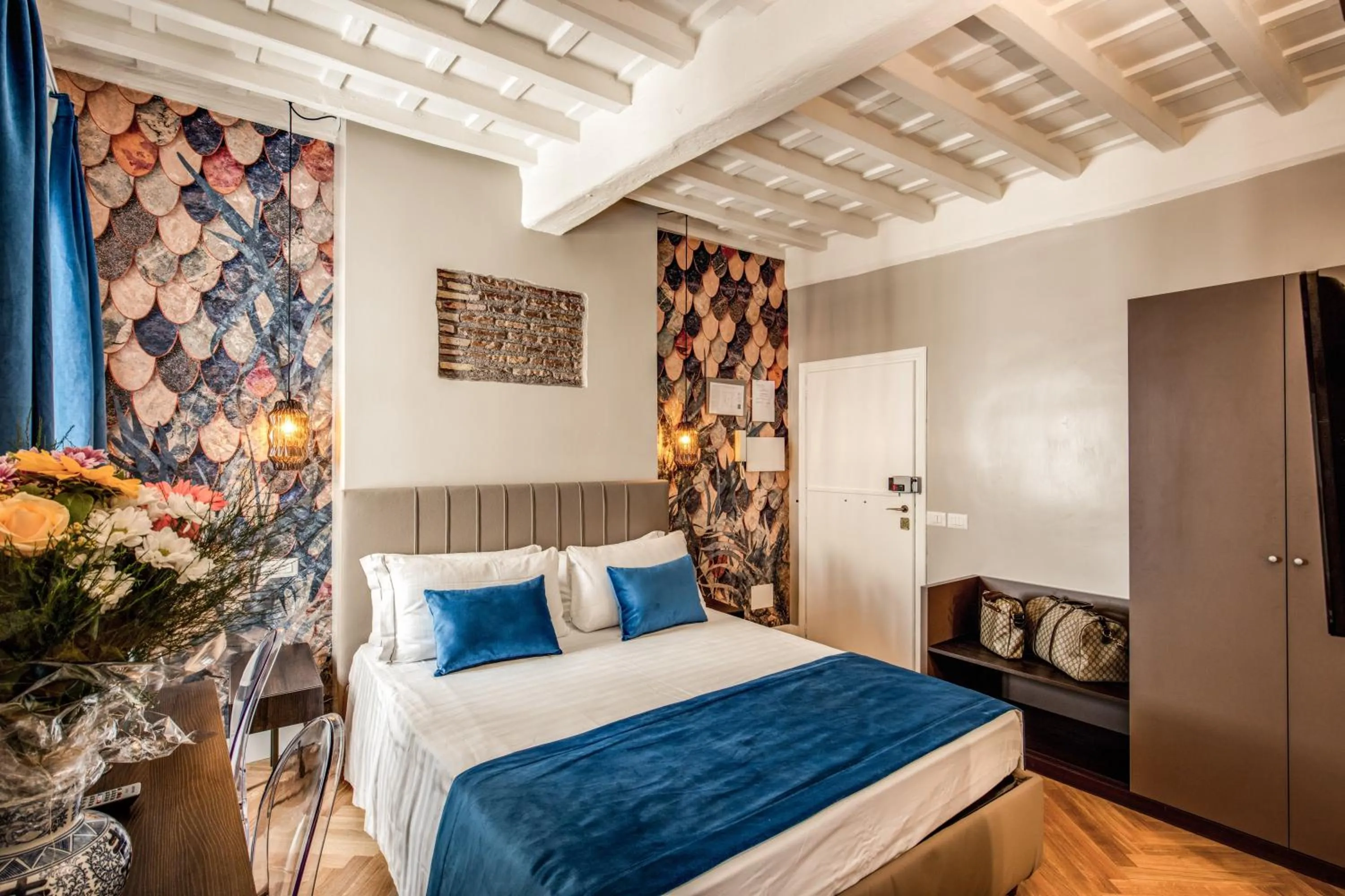 Bed in Maison d'Art Apartments - Maison d'Art Collection