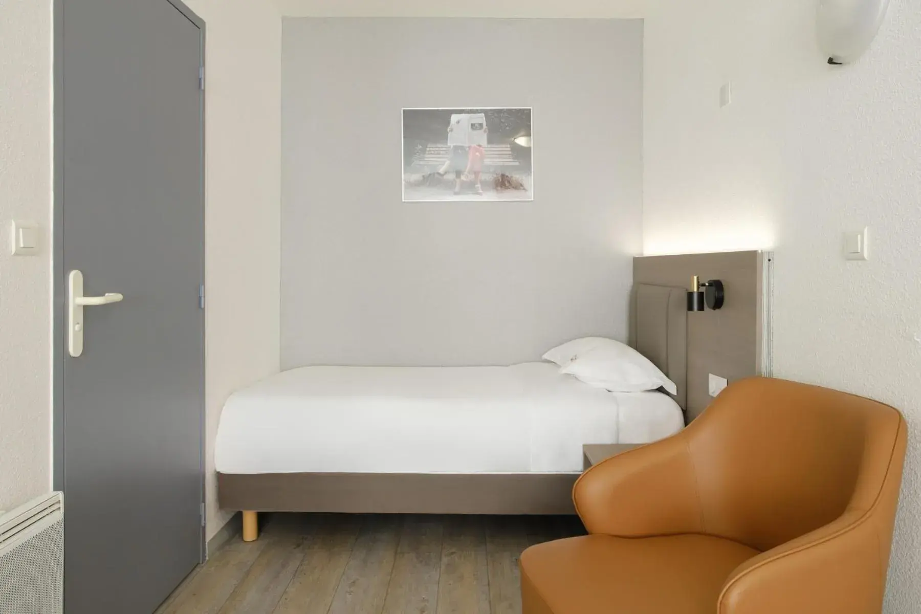 Family Room (2 Adults + 1 Child) in Hotel Tambourin Family Room (2 Adults + 1 Child) in Hotel Tambourin