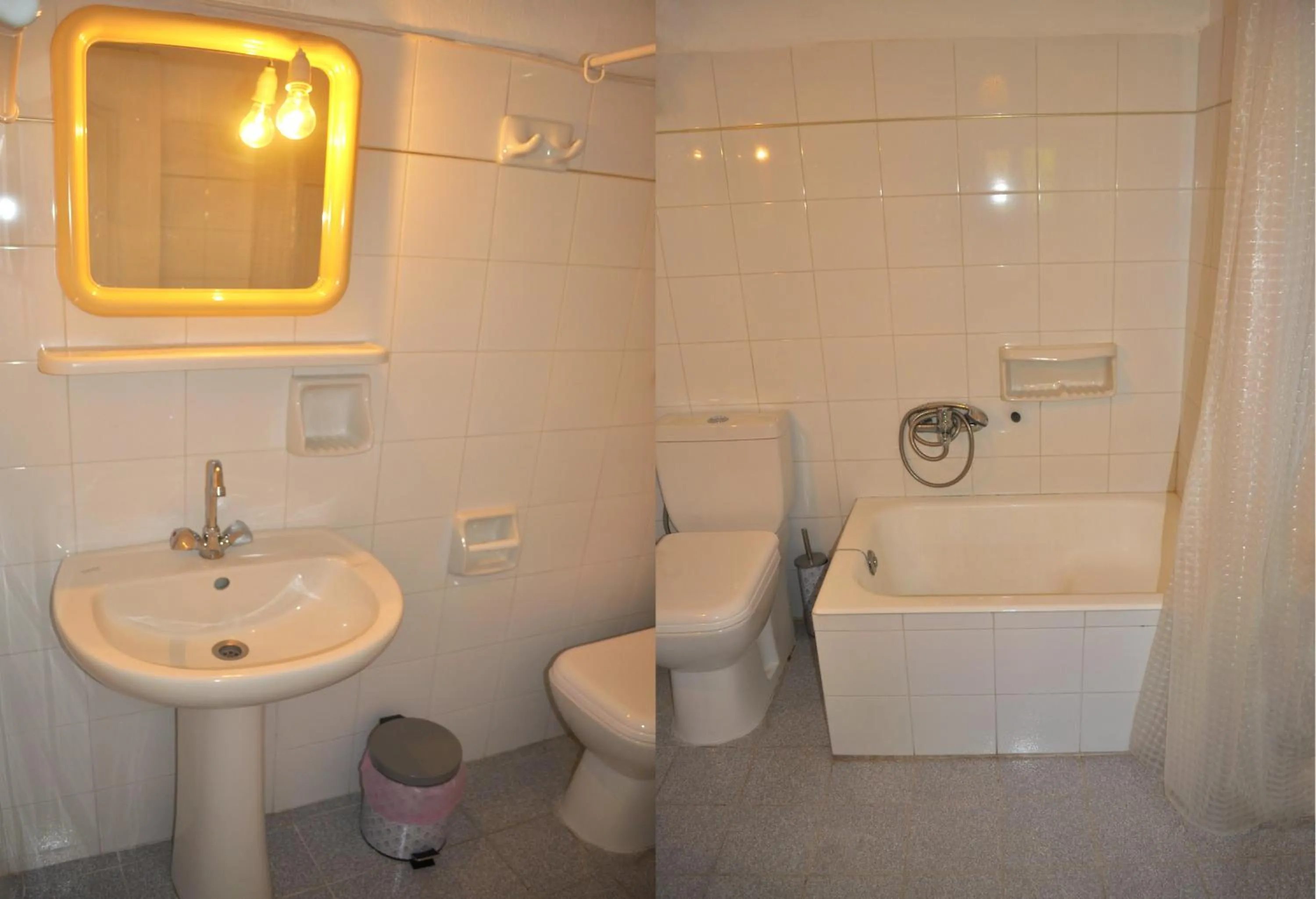Bathroom in Holiday Apartments yannis on Agios Gordios beach in Corfu
