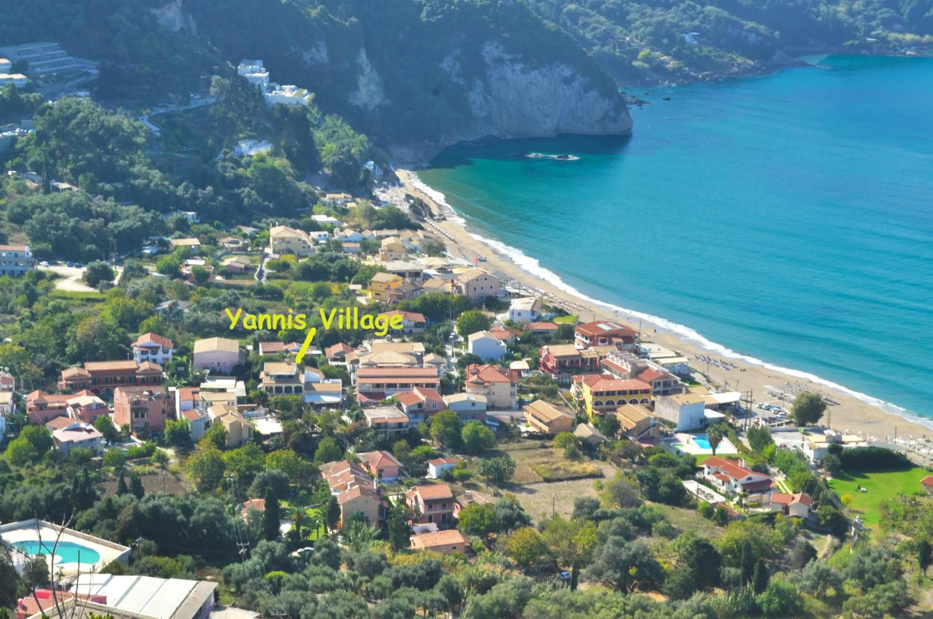 Property building in Holiday Apartments yannis on Agios Gordios beach in Corfu