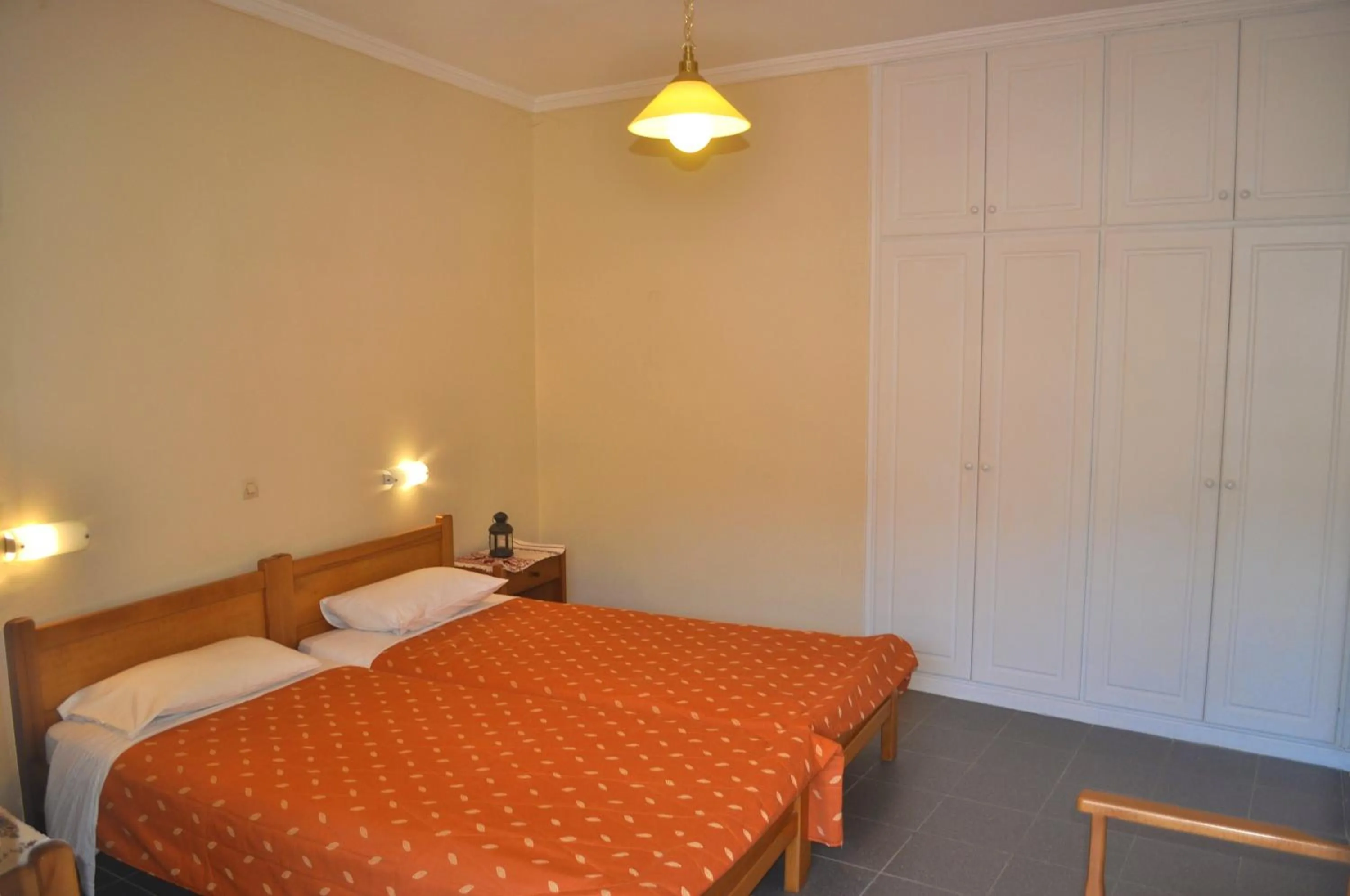 Bedroom, Bed in Holiday Apartments yannis on Agios Gordios beach in Corfu