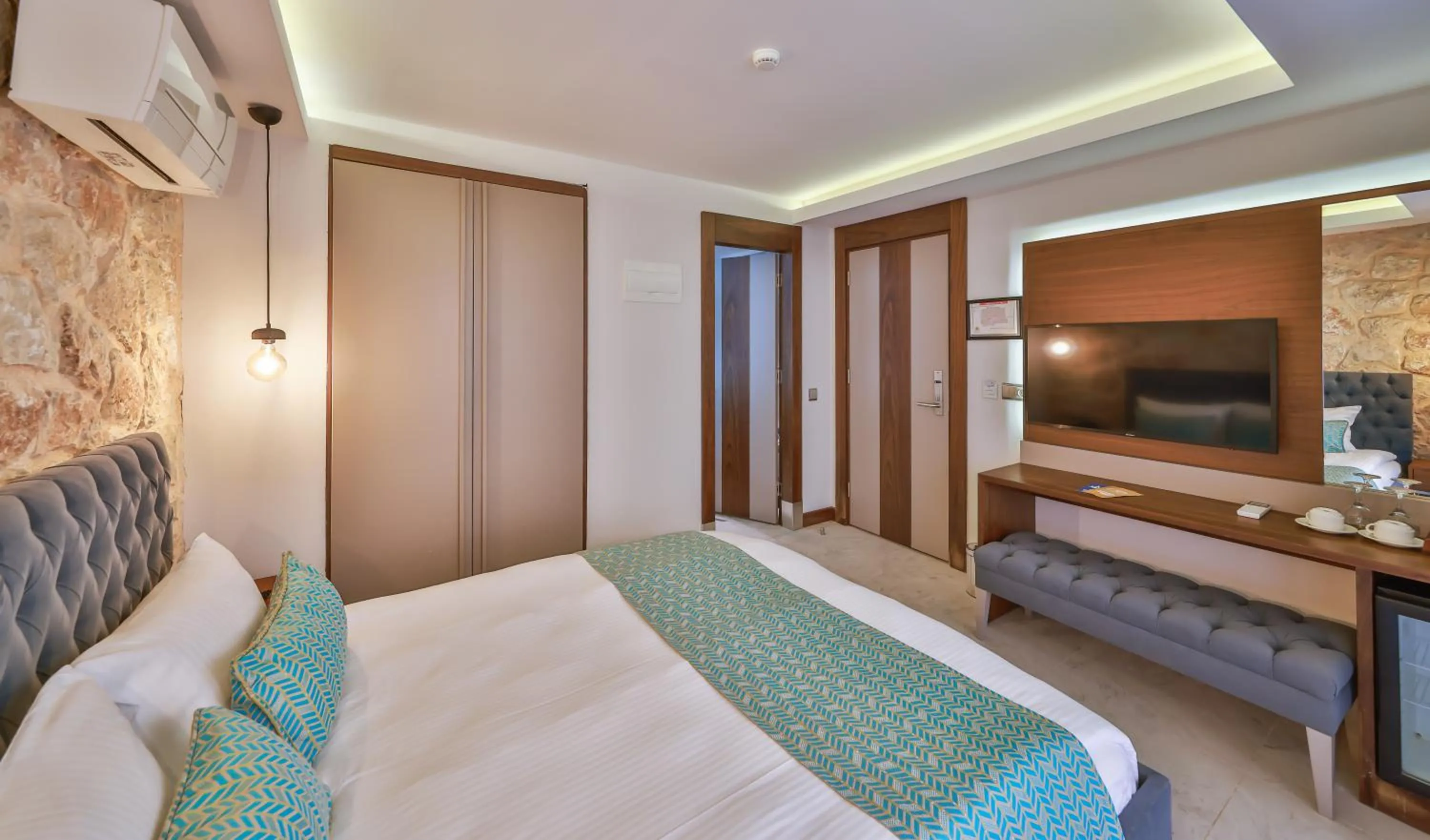 Photo of the whole room in Molino Hotel