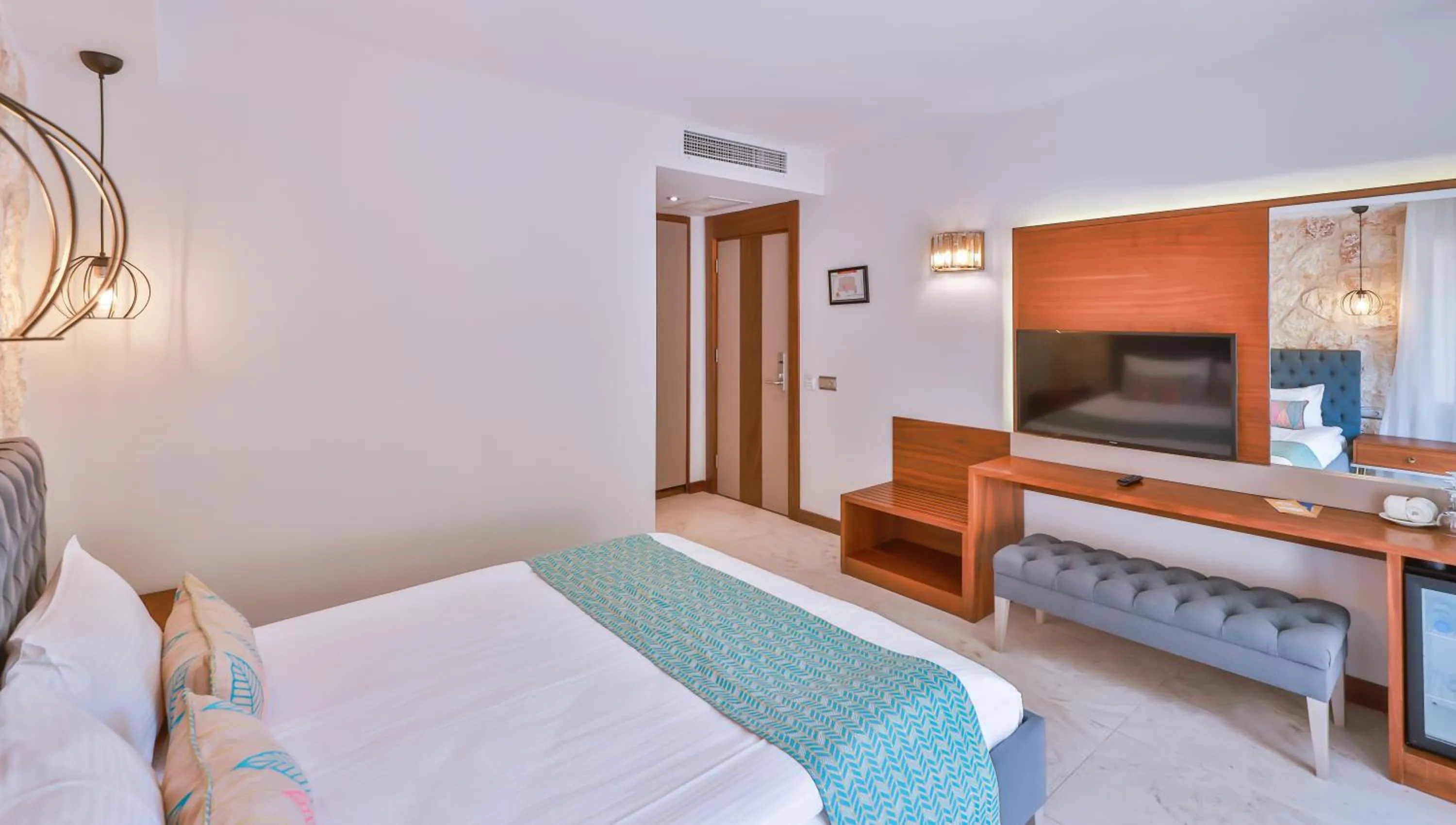 Photo of the whole room in Molino Hotel