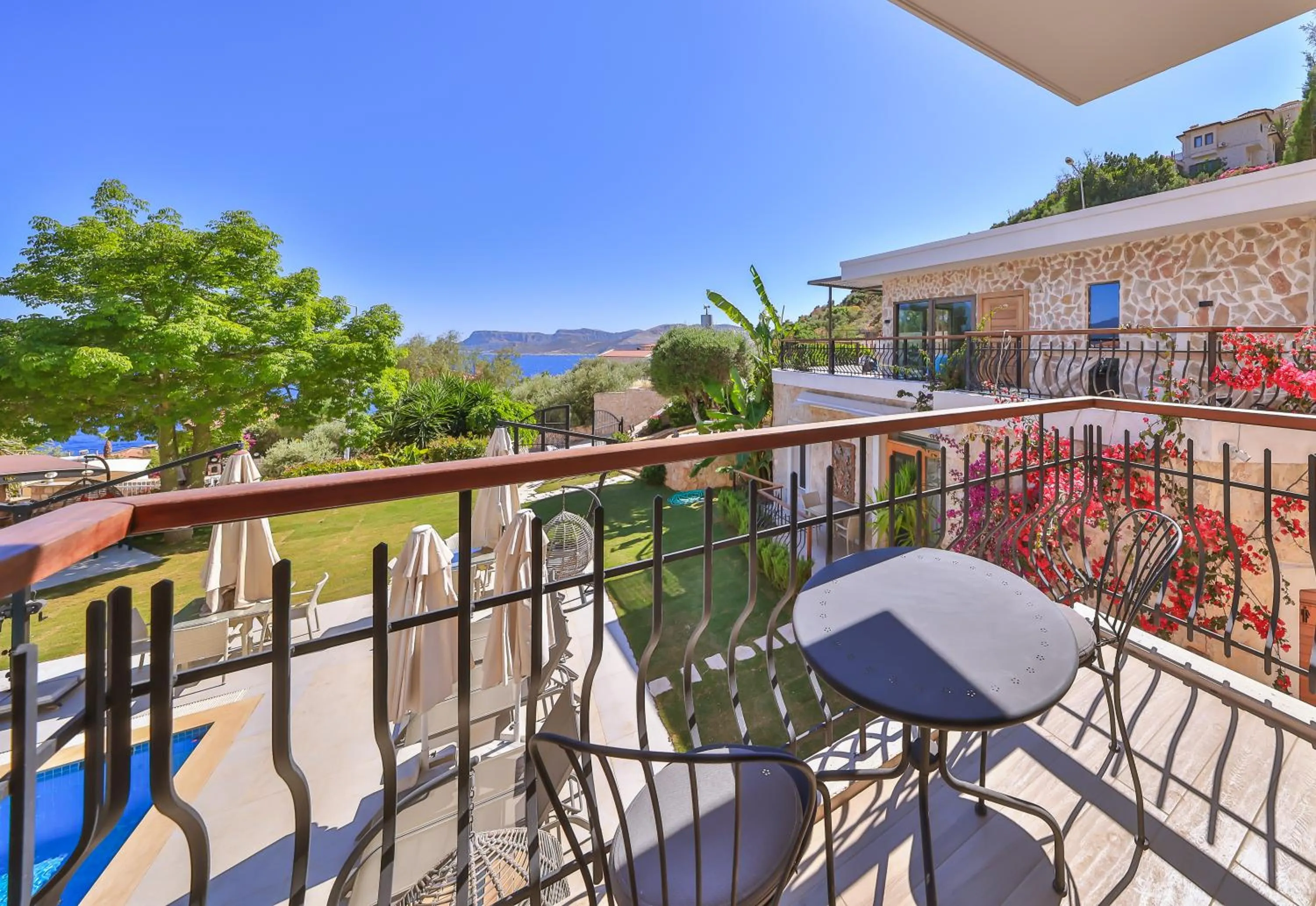Balcony/Terrace in Molino Hotel