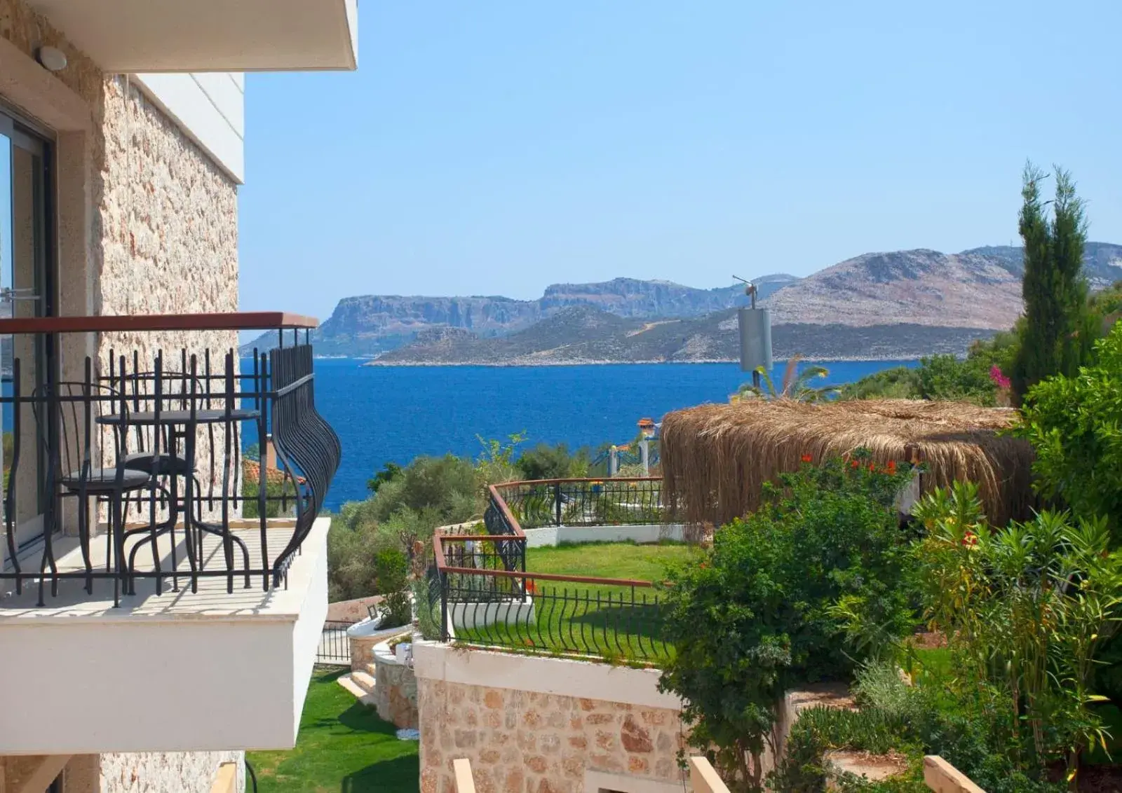 Deluxe Double Room with Side Sea View in Molino Hotel Deluxe Double Room with Side Sea View in Molino Hotel