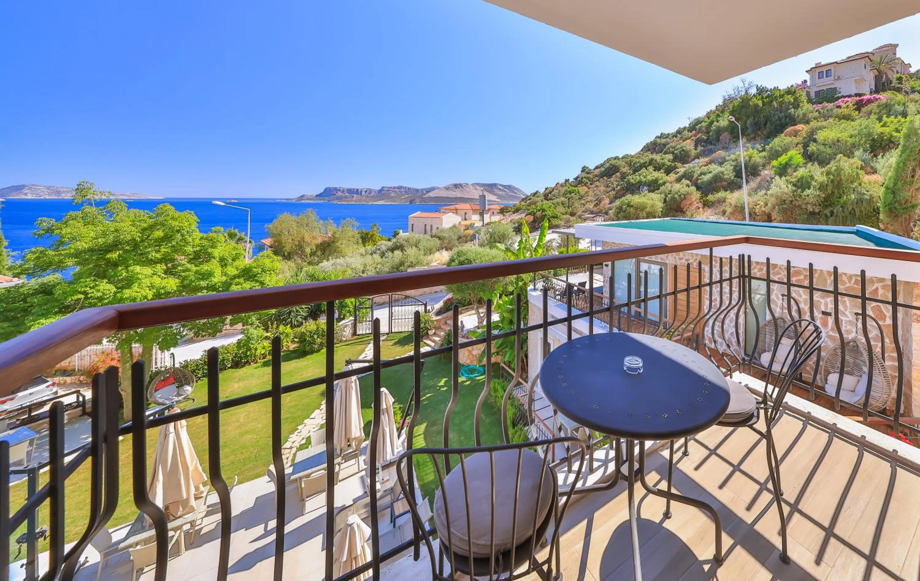 Balcony/Terrace in Molino Hotel