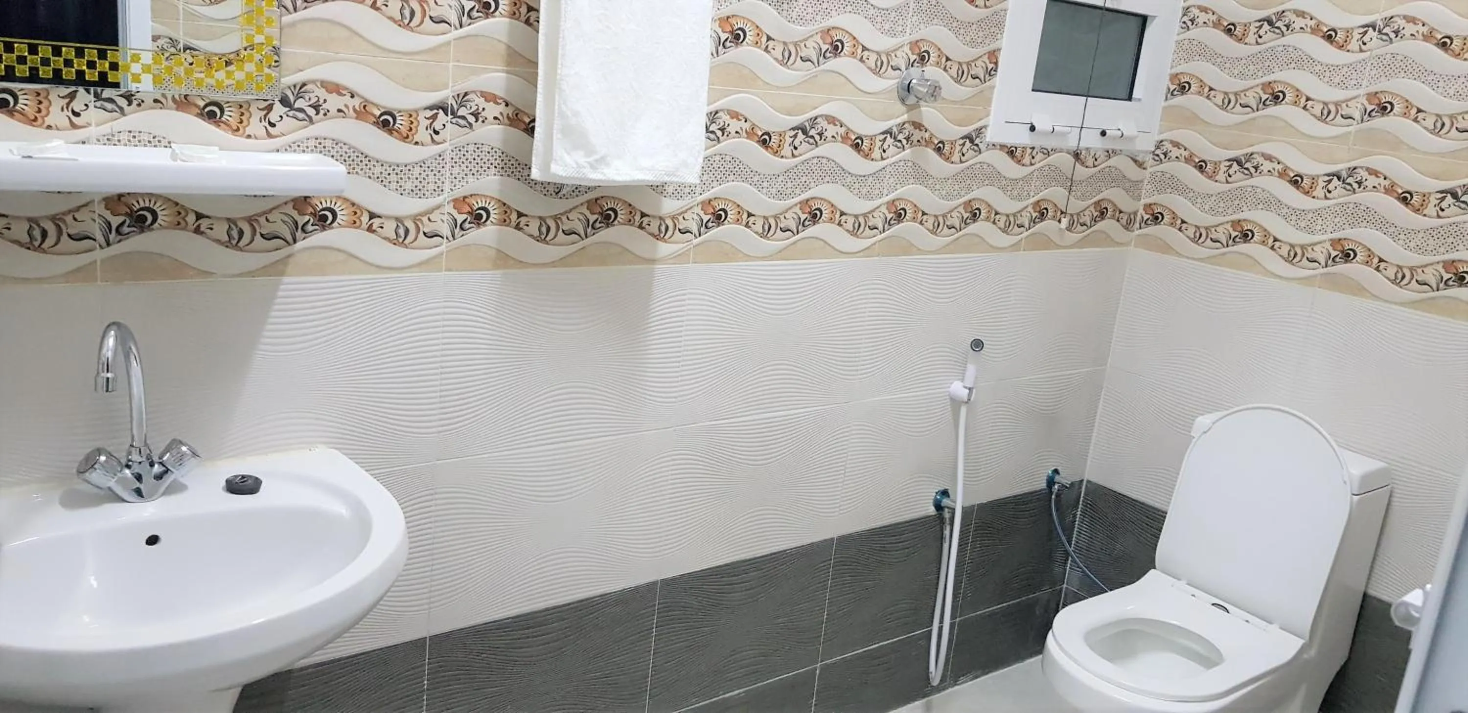 Toilet in Duqm Suites