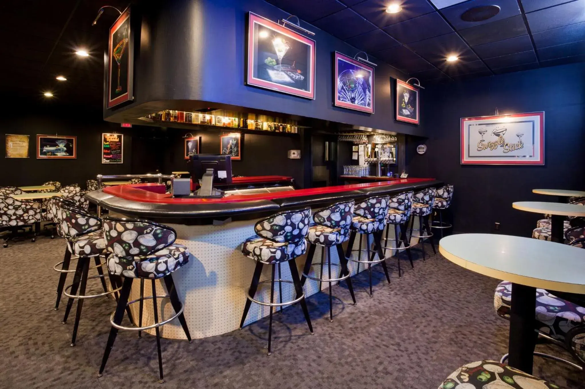 Lounge or bar in Carrollton Hotel Lounge or bar in Carrollton Hotel