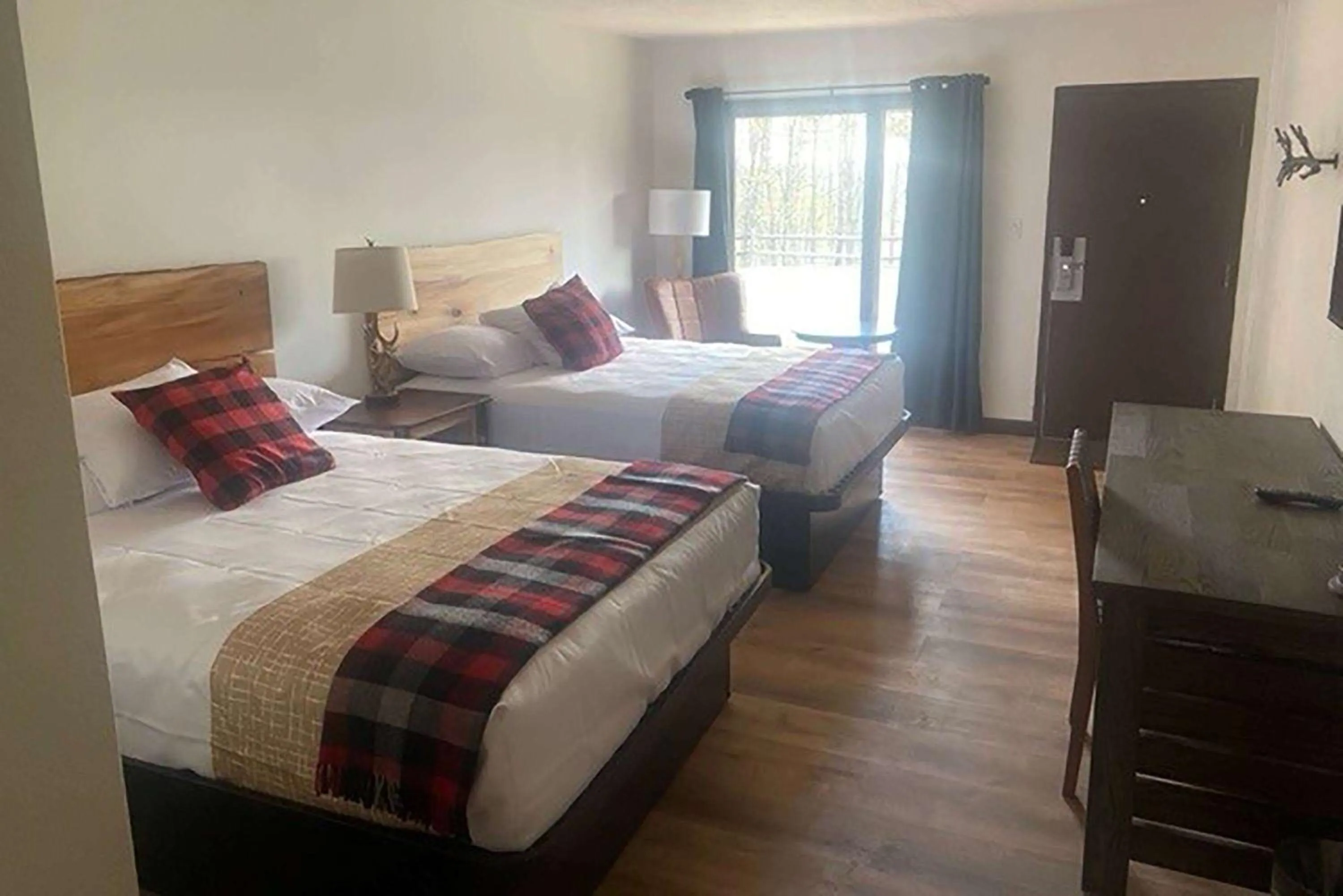 Photo of the whole room, Bed in Travelodge by Wyndham Emlenton