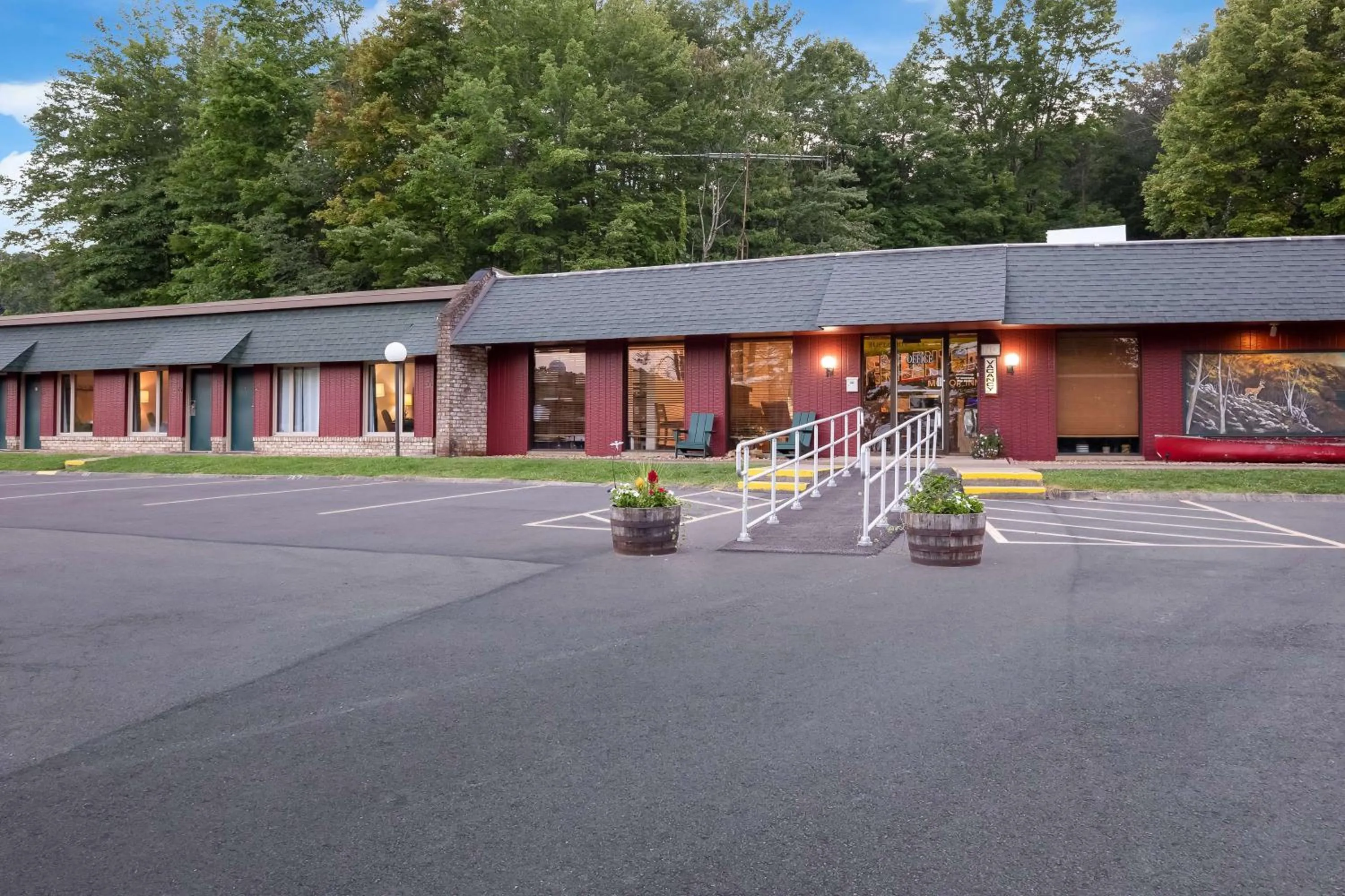 Property building in Travelodge by Wyndham Emlenton