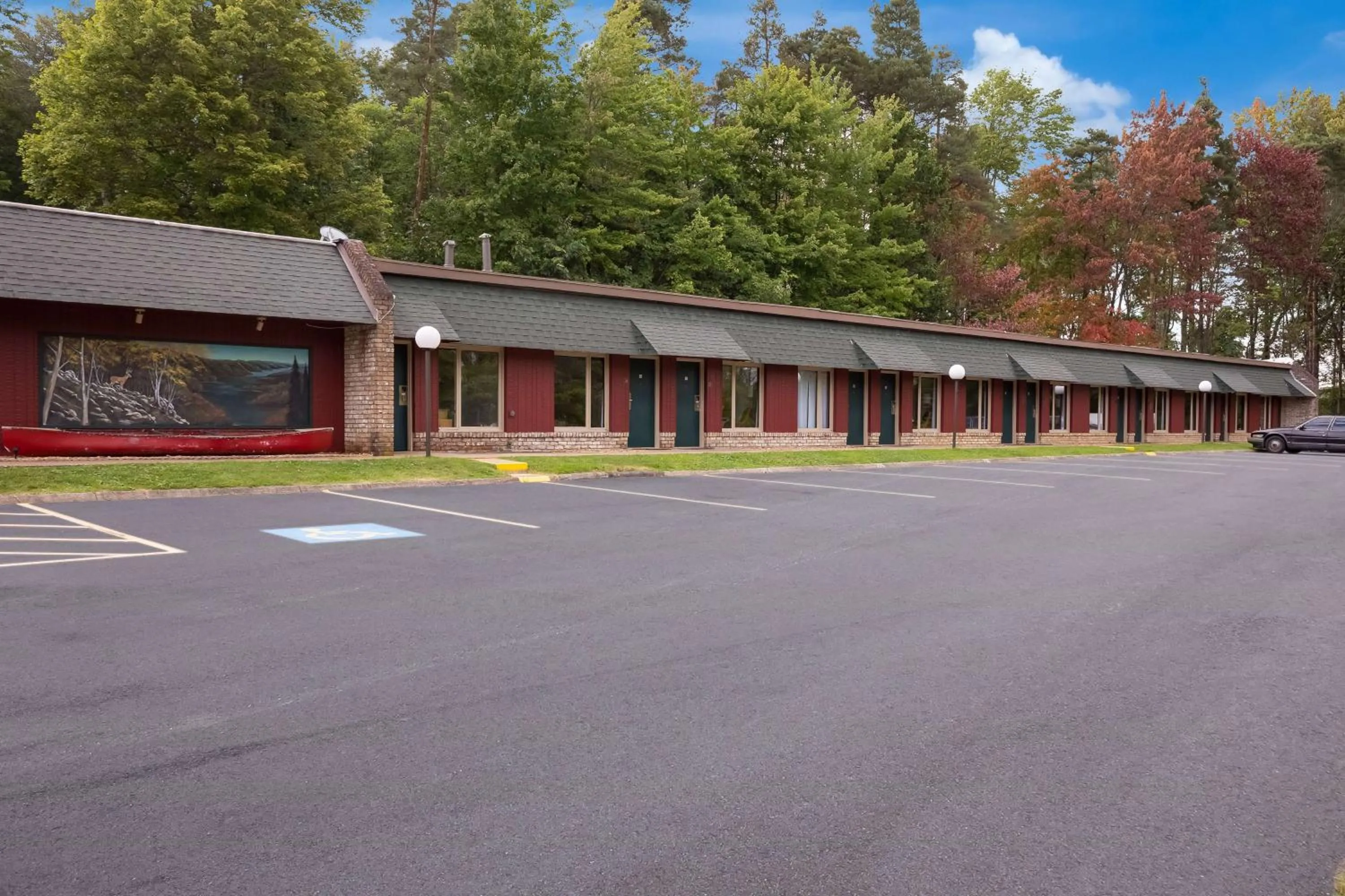 Property building in Travelodge by Wyndham Emlenton