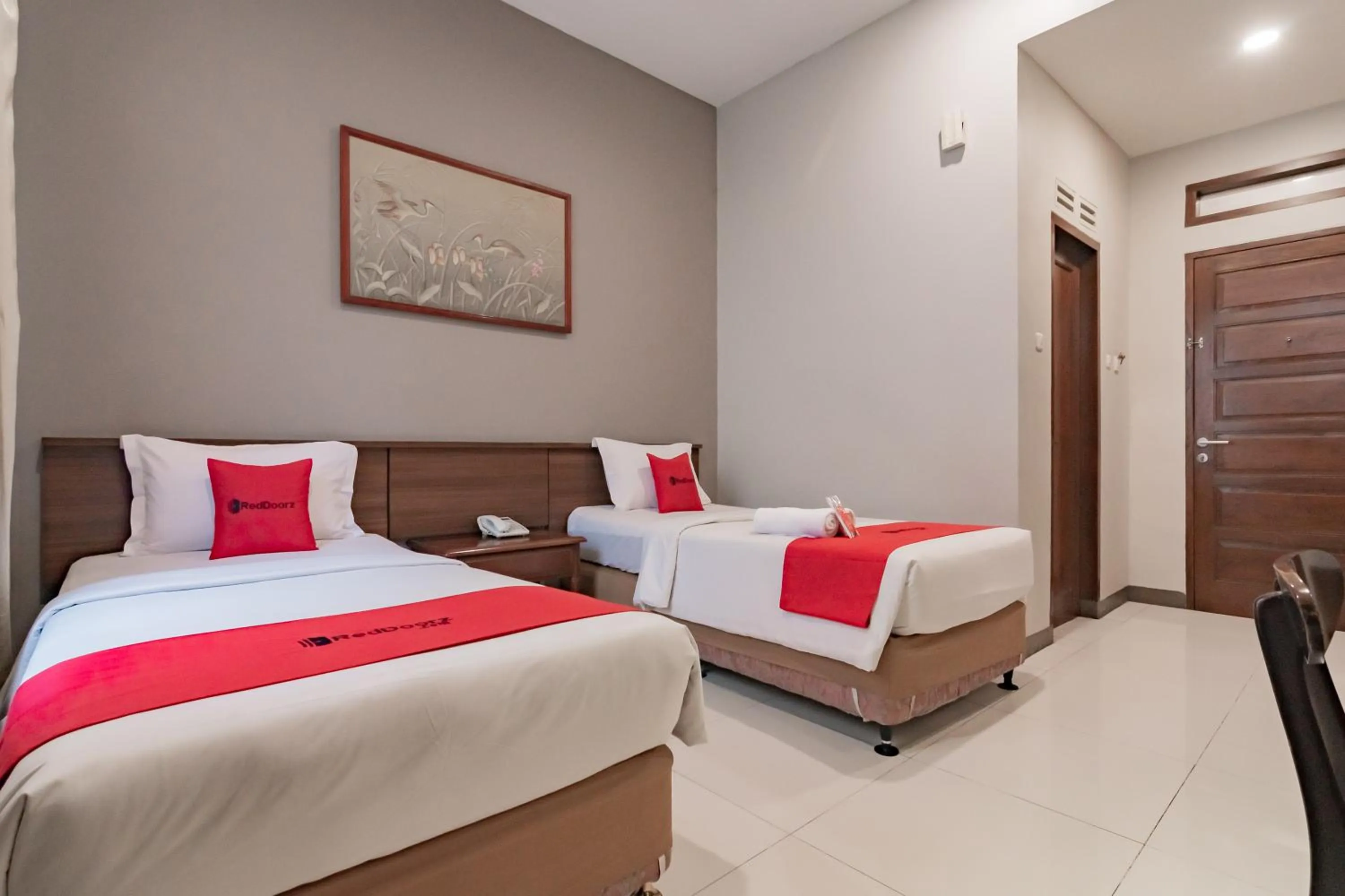 Bedroom, Bed in RedDoorz near Simpang Dago 2
