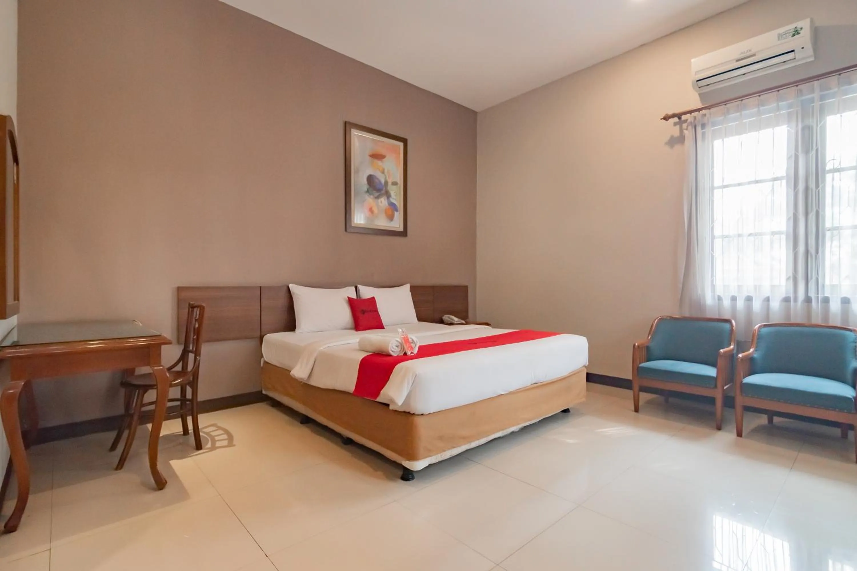 Bedroom, Bed in RedDoorz near Simpang Dago 2
