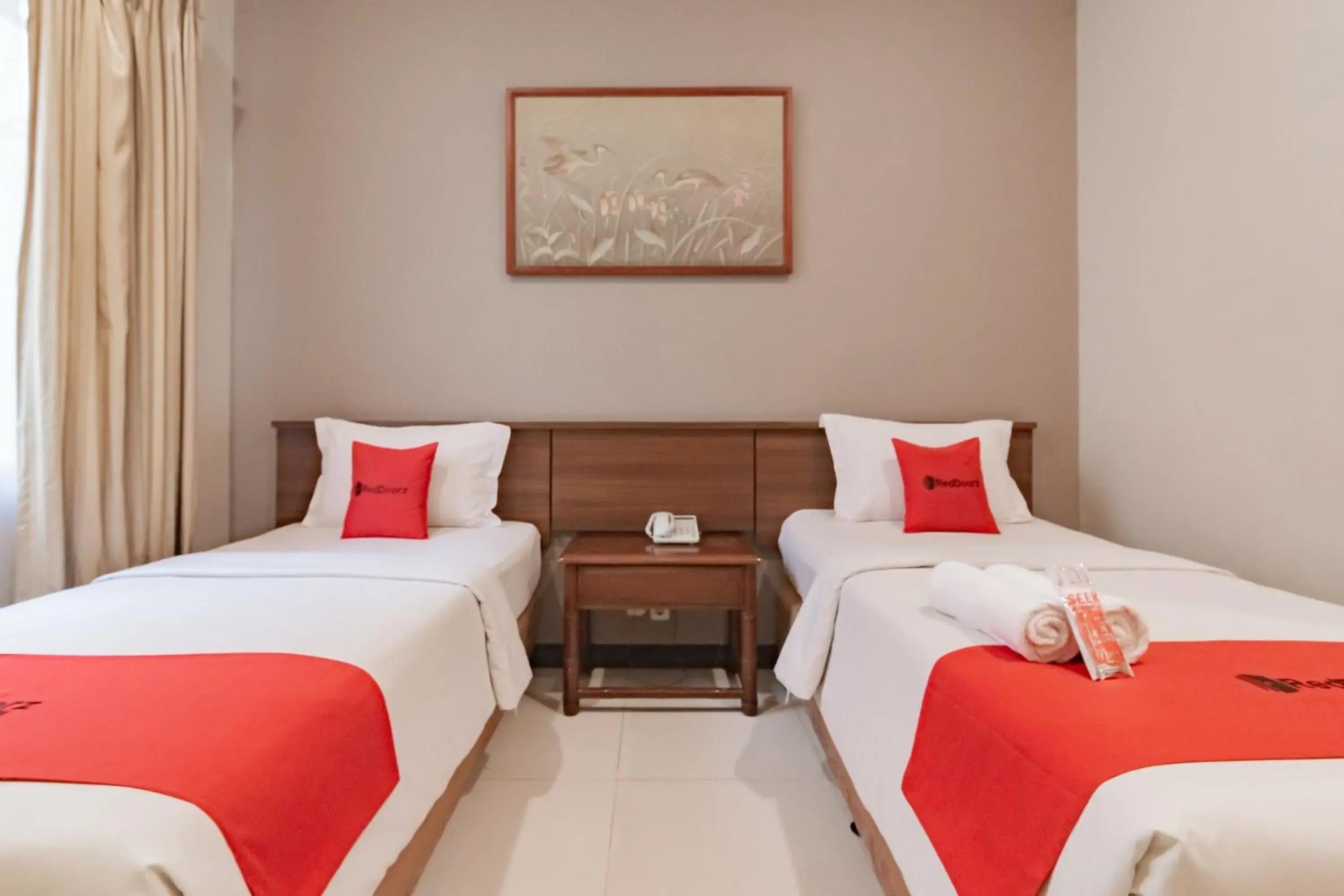 Bedroom, Bed in RedDoorz near Simpang Dago 2 Bedroom, Bed in RedDoorz near Simpang Dago 2