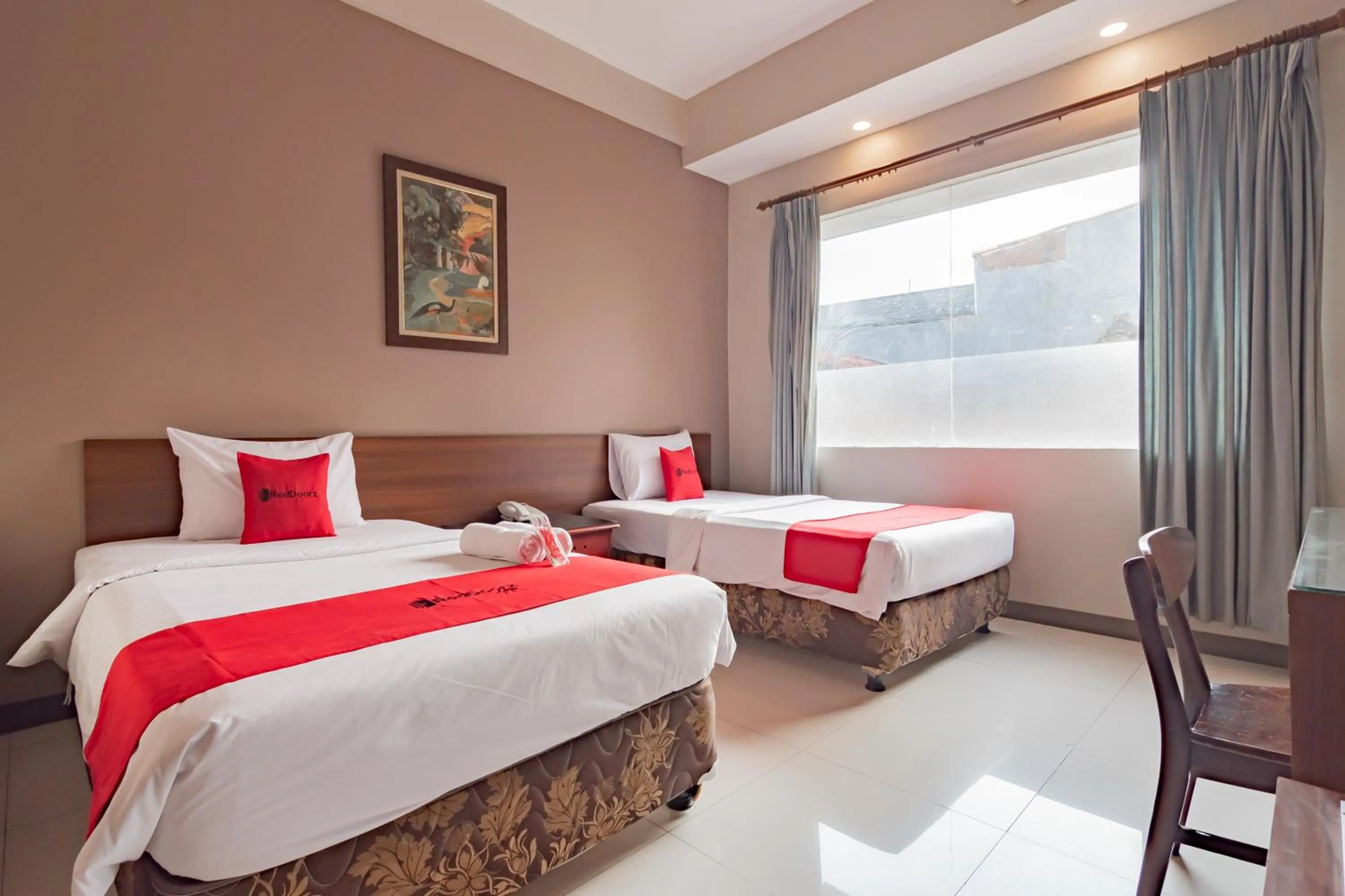 Bedroom, Bed in RedDoorz near Simpang Dago 2